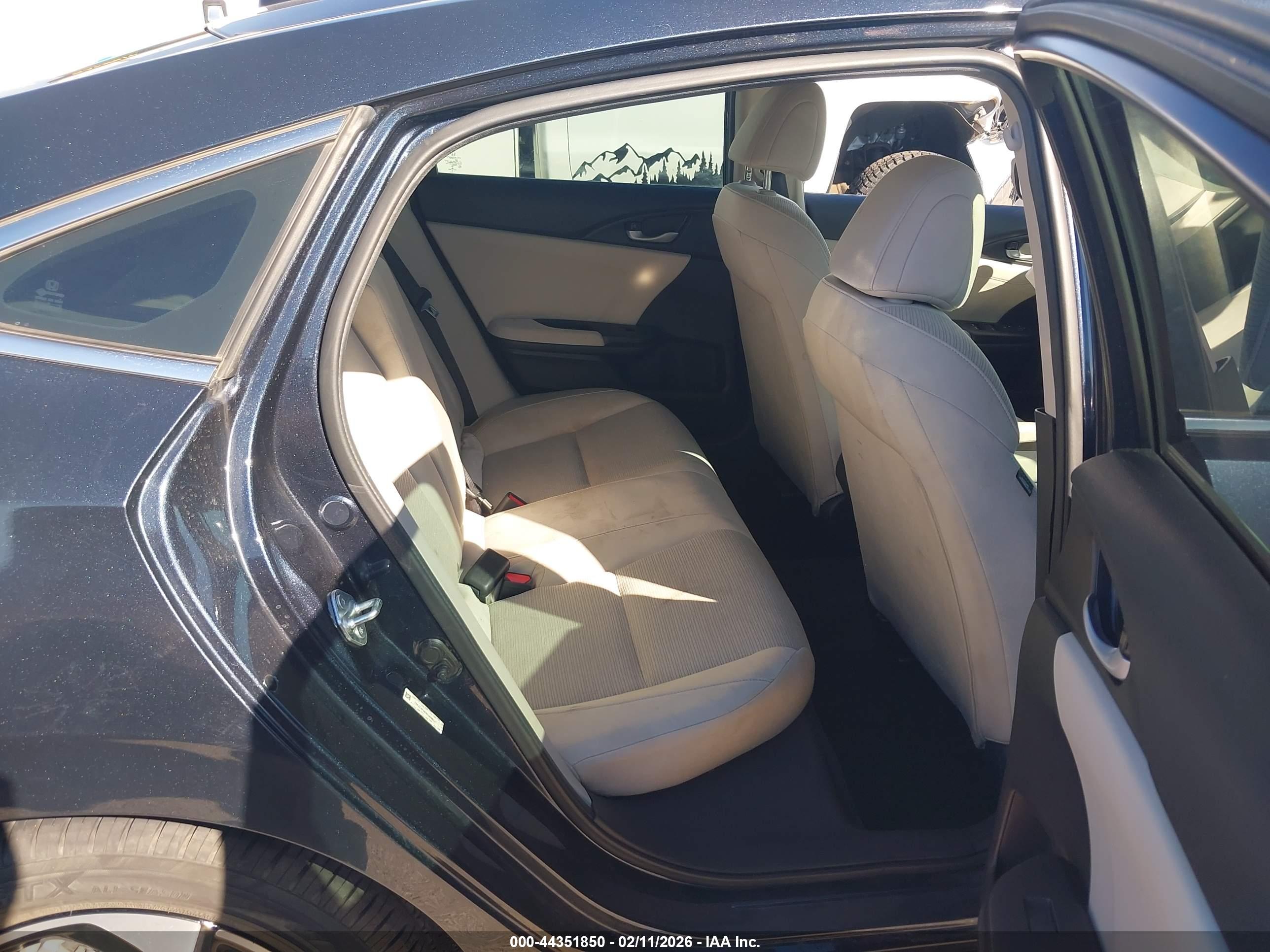 HONDA INSIGHT image 8
