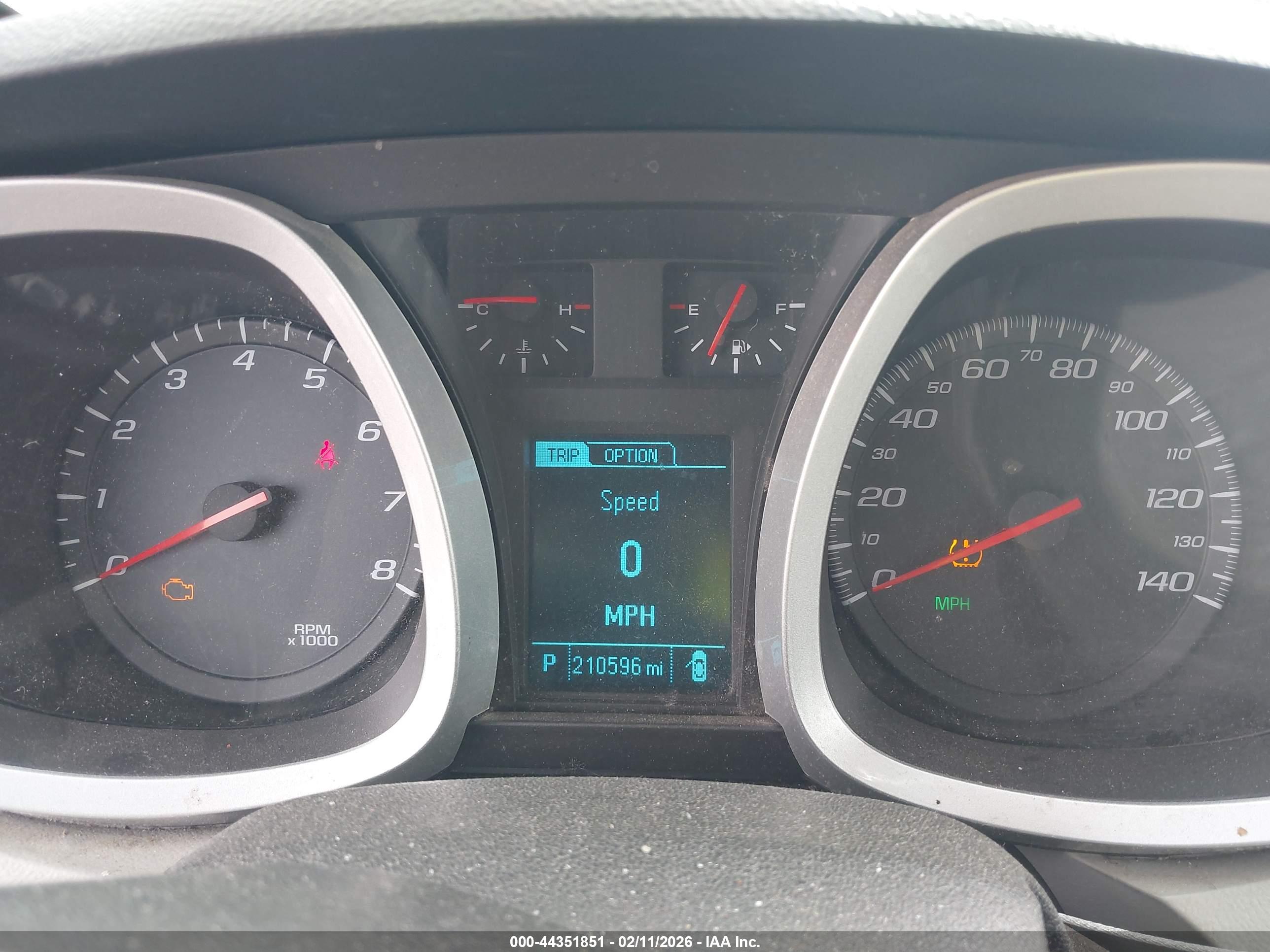 CHEVROLET EQUINOX image 7