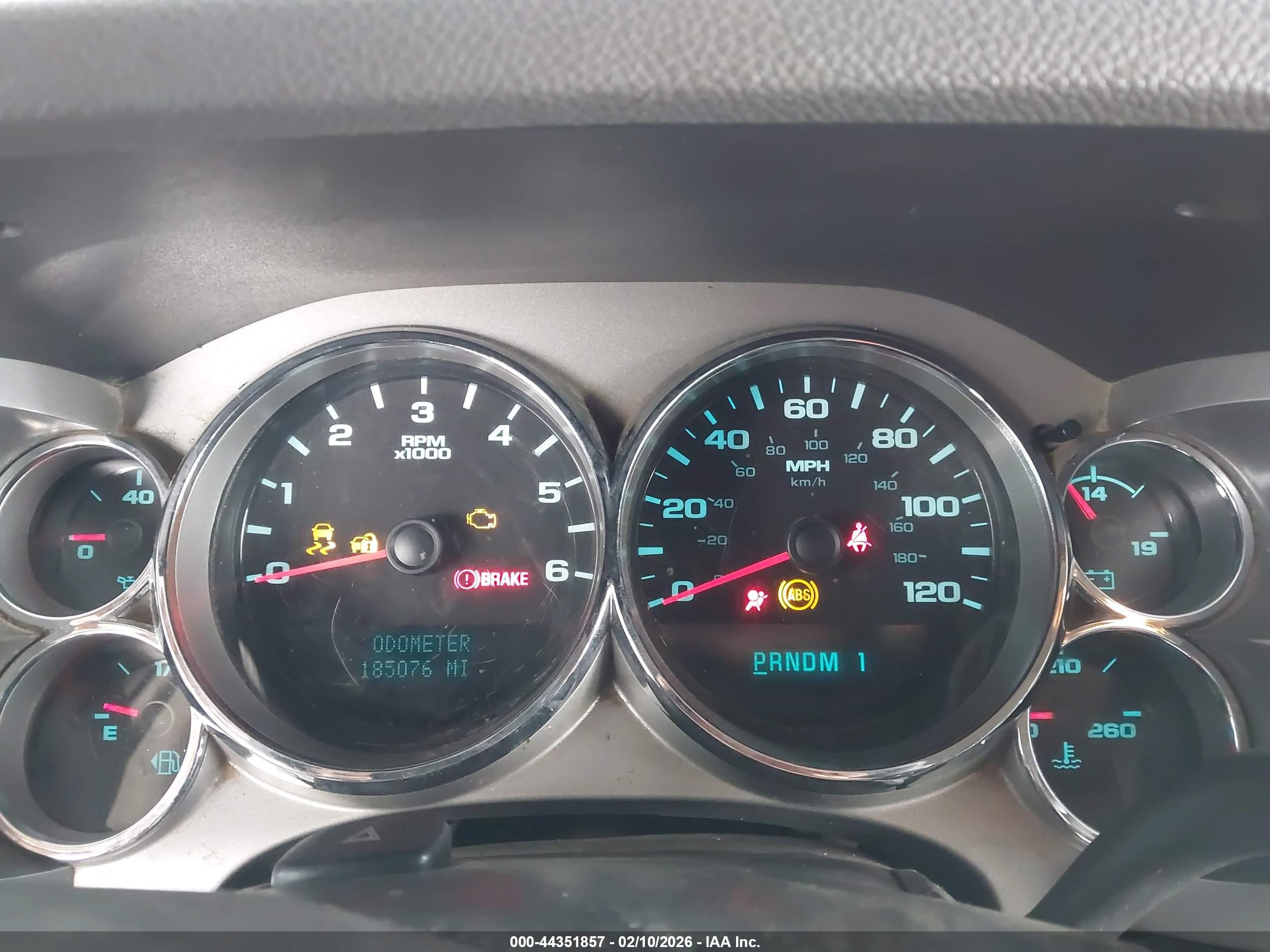 CHEVROLET SILVERADO image 7