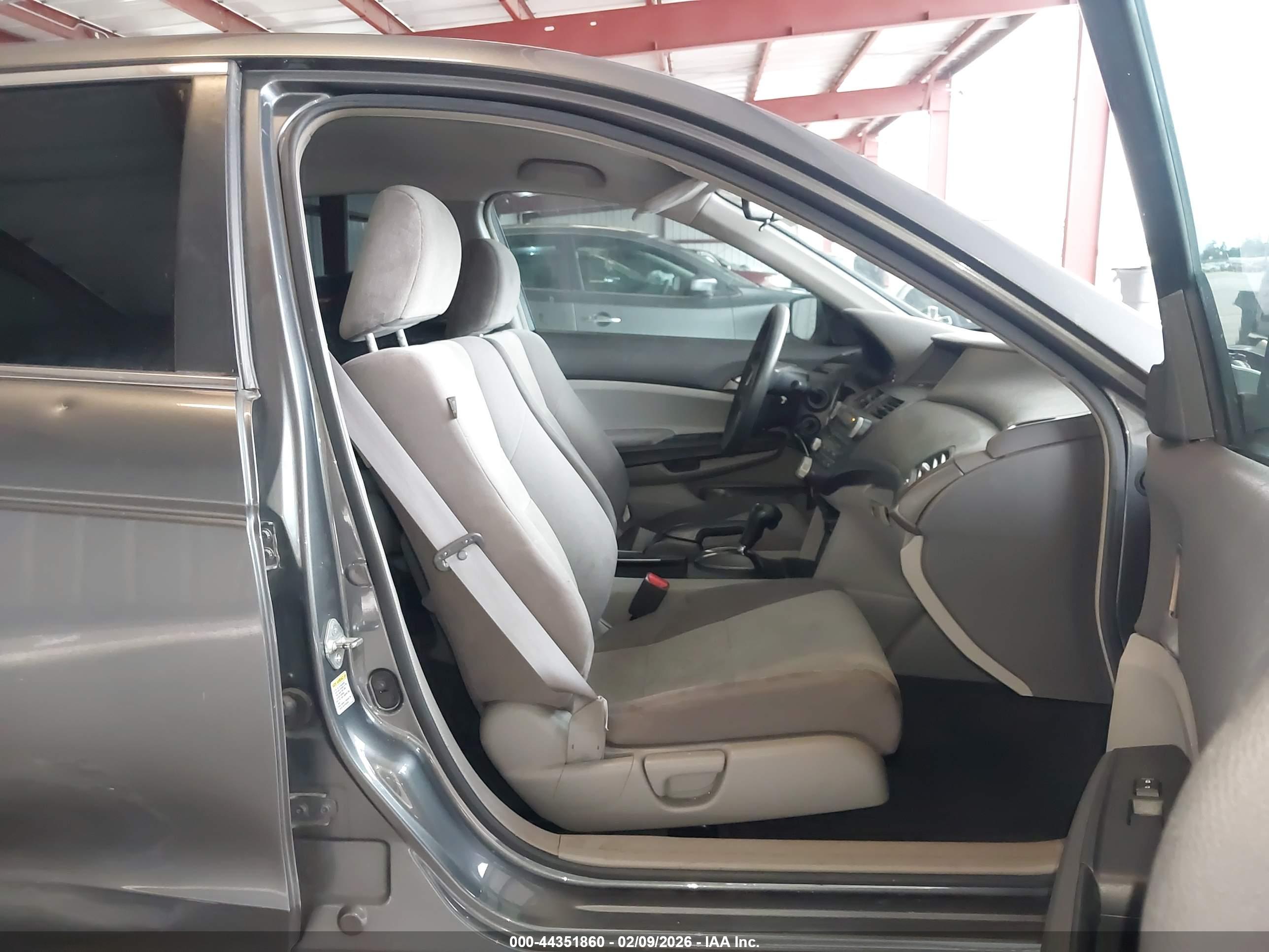 HONDA ACCORD image 5