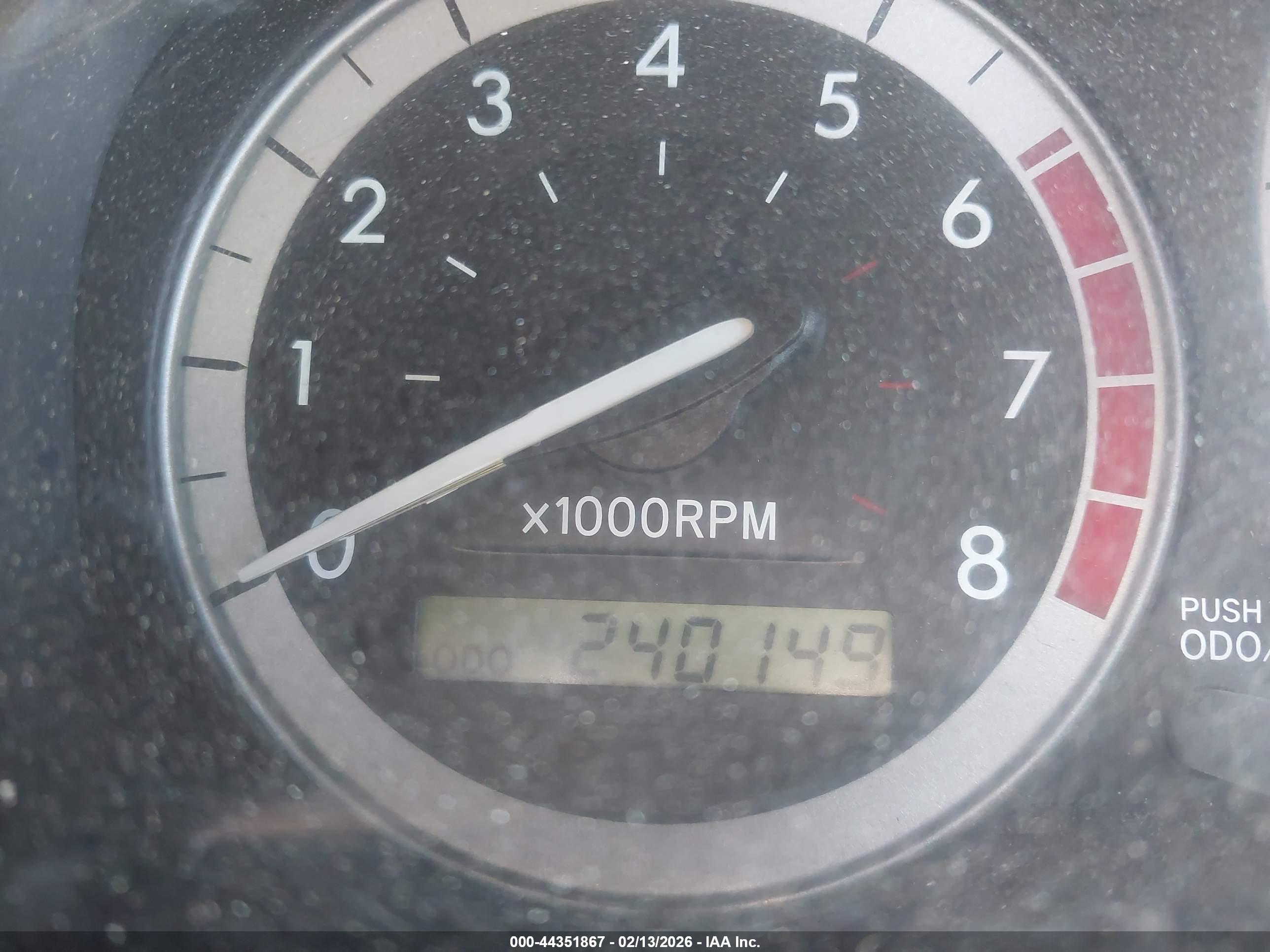 TOYOTA SIENNA image 7
