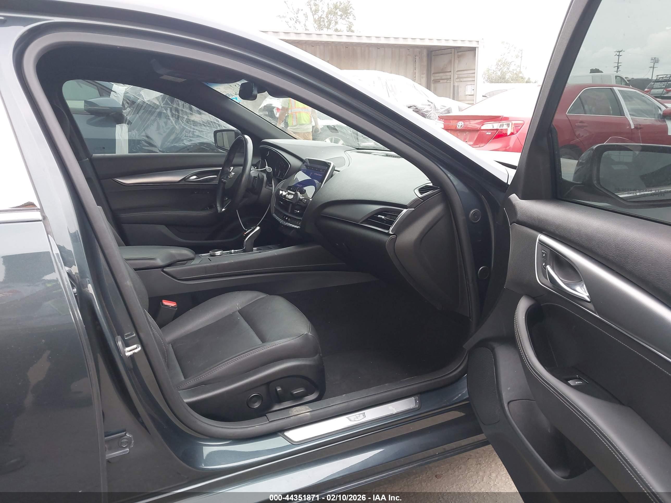 CADILLAC CT5 image 5