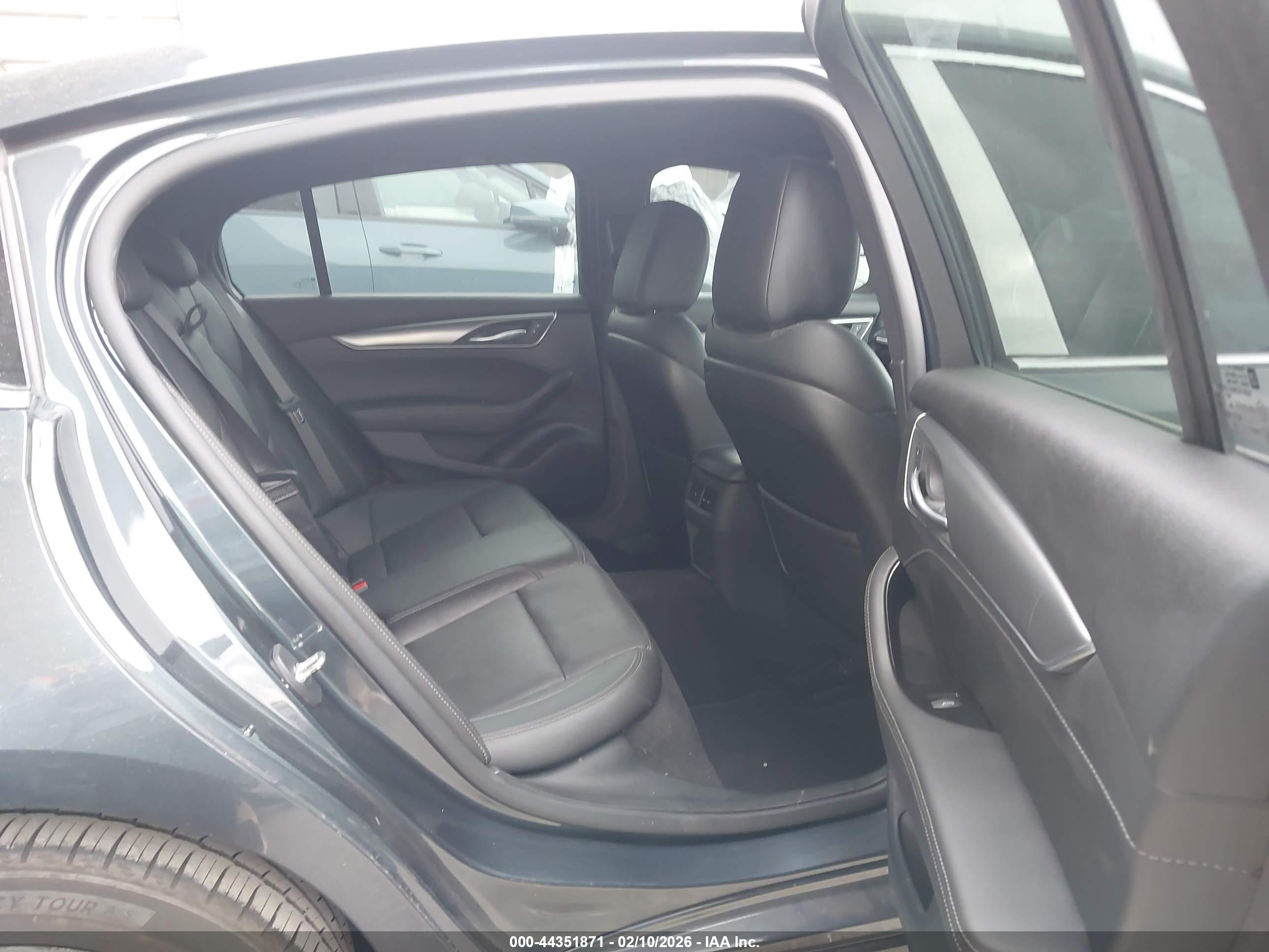 CADILLAC CT5 image 8