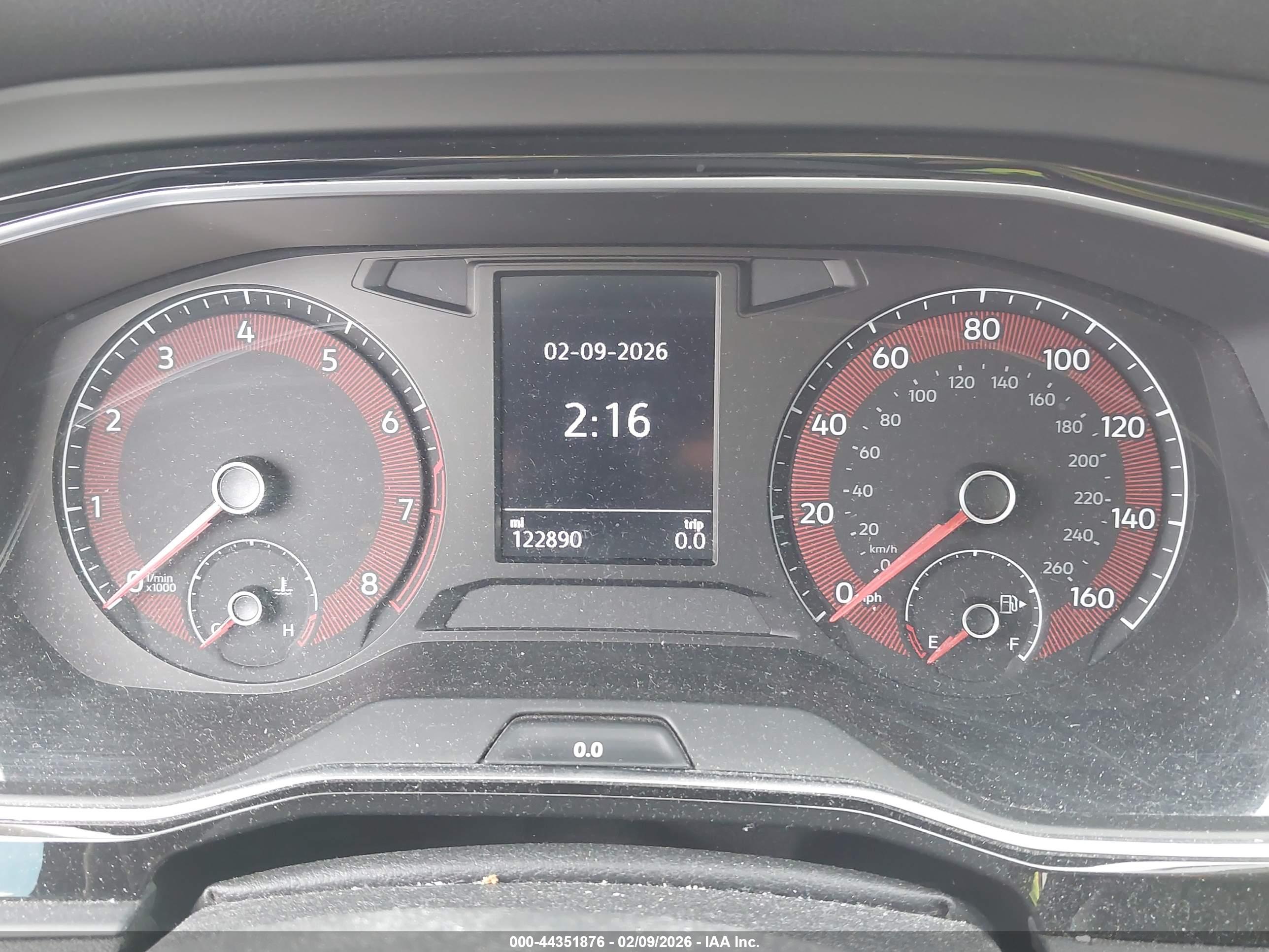 VOLKSWAGEN JETTA image 7