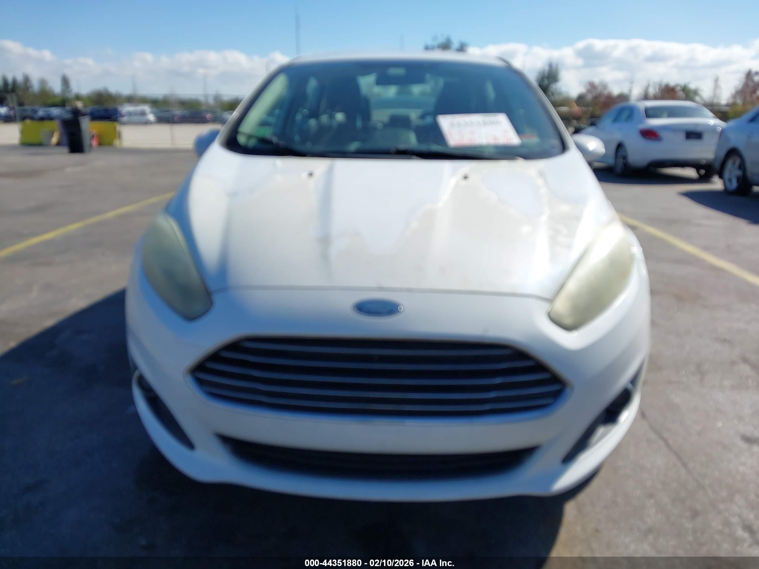 FORD FIESTA image 6