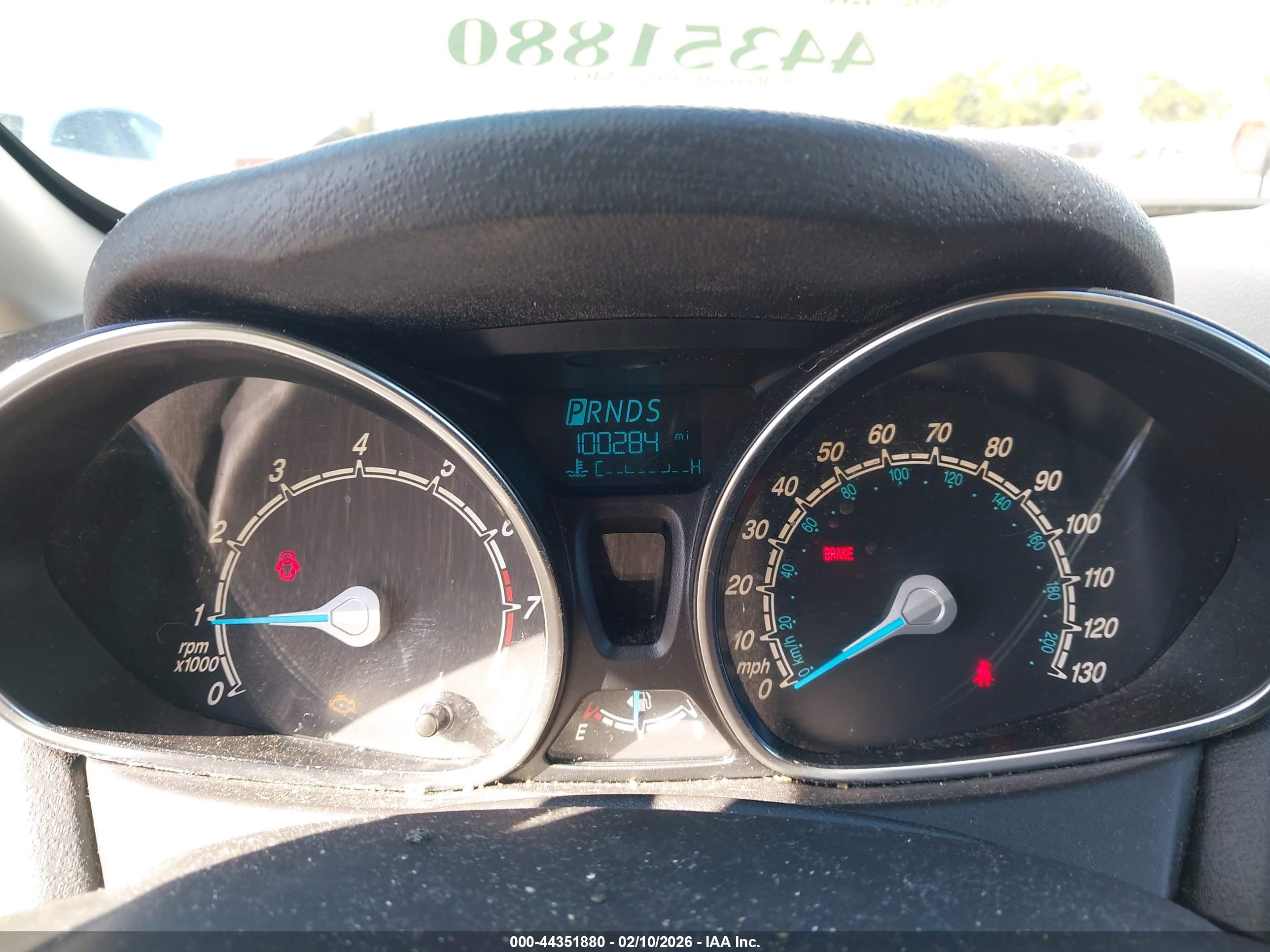 FORD FIESTA image 7