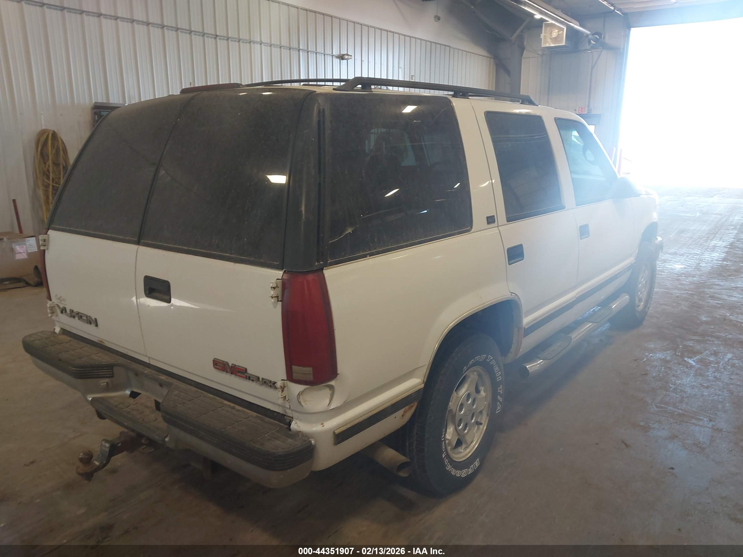GMC YUKON image 4