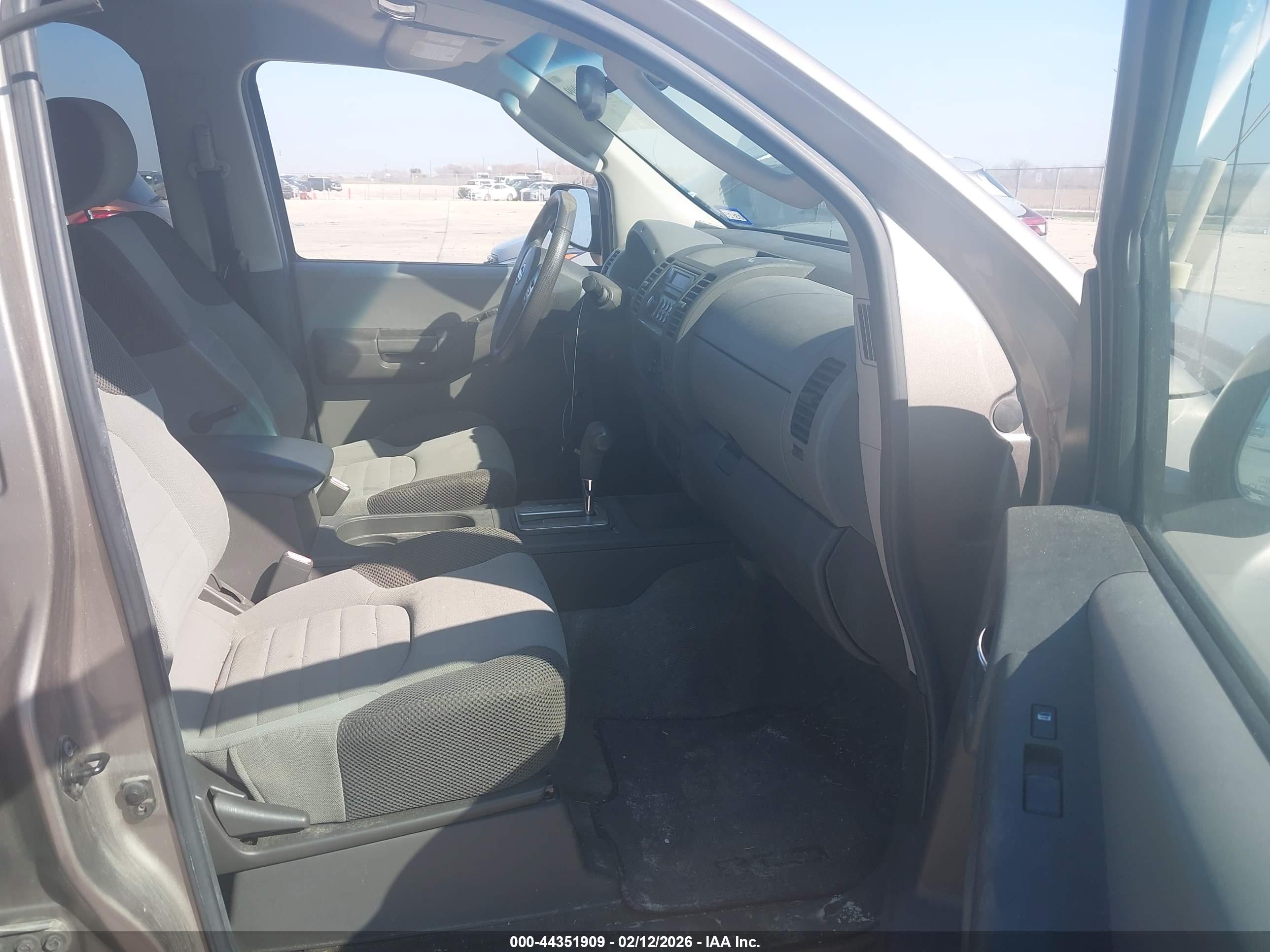 NISSAN XTERRA image 5