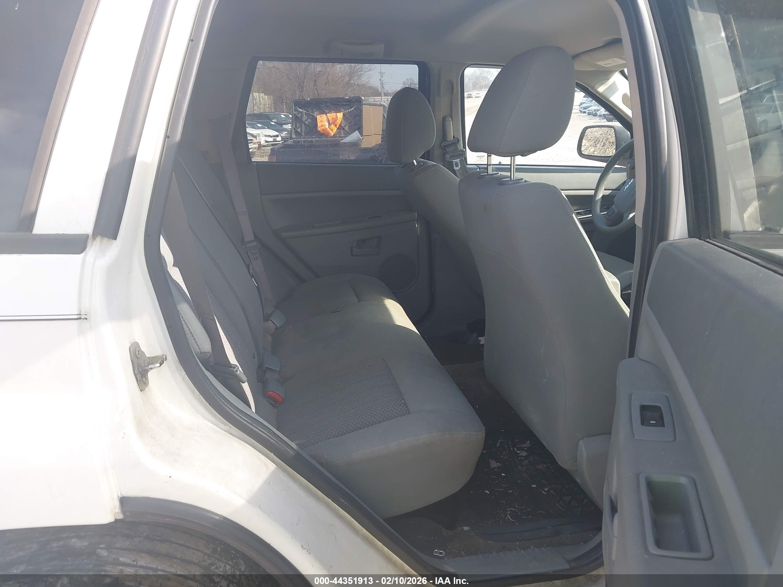 JEEP GRAND image 8