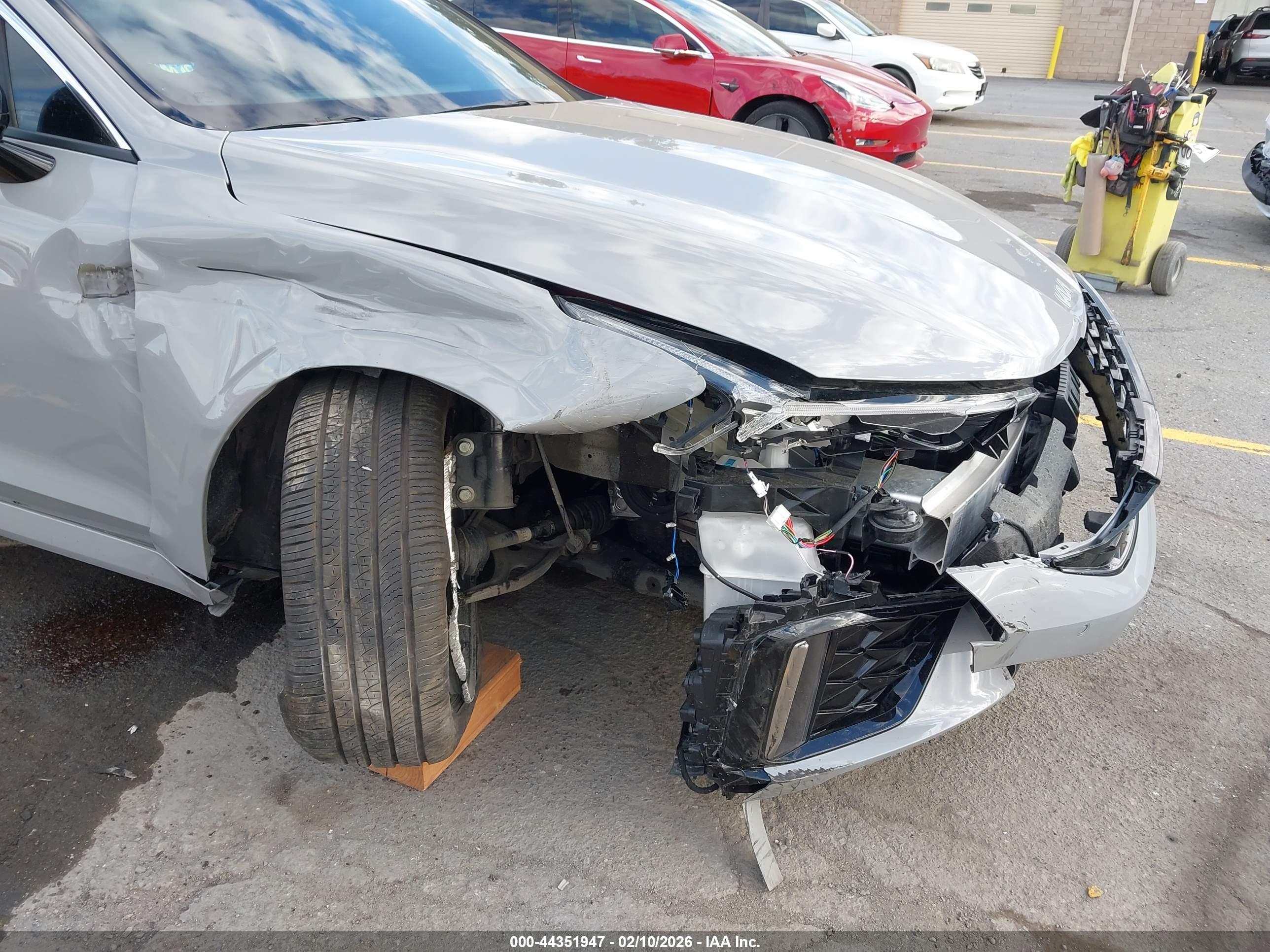 KIA K5 image 6