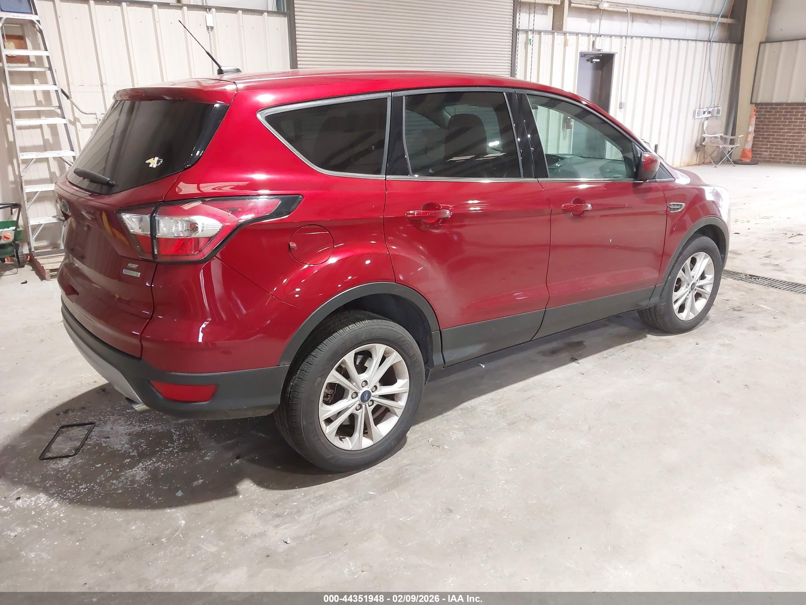 FORD ESCAPE image 4