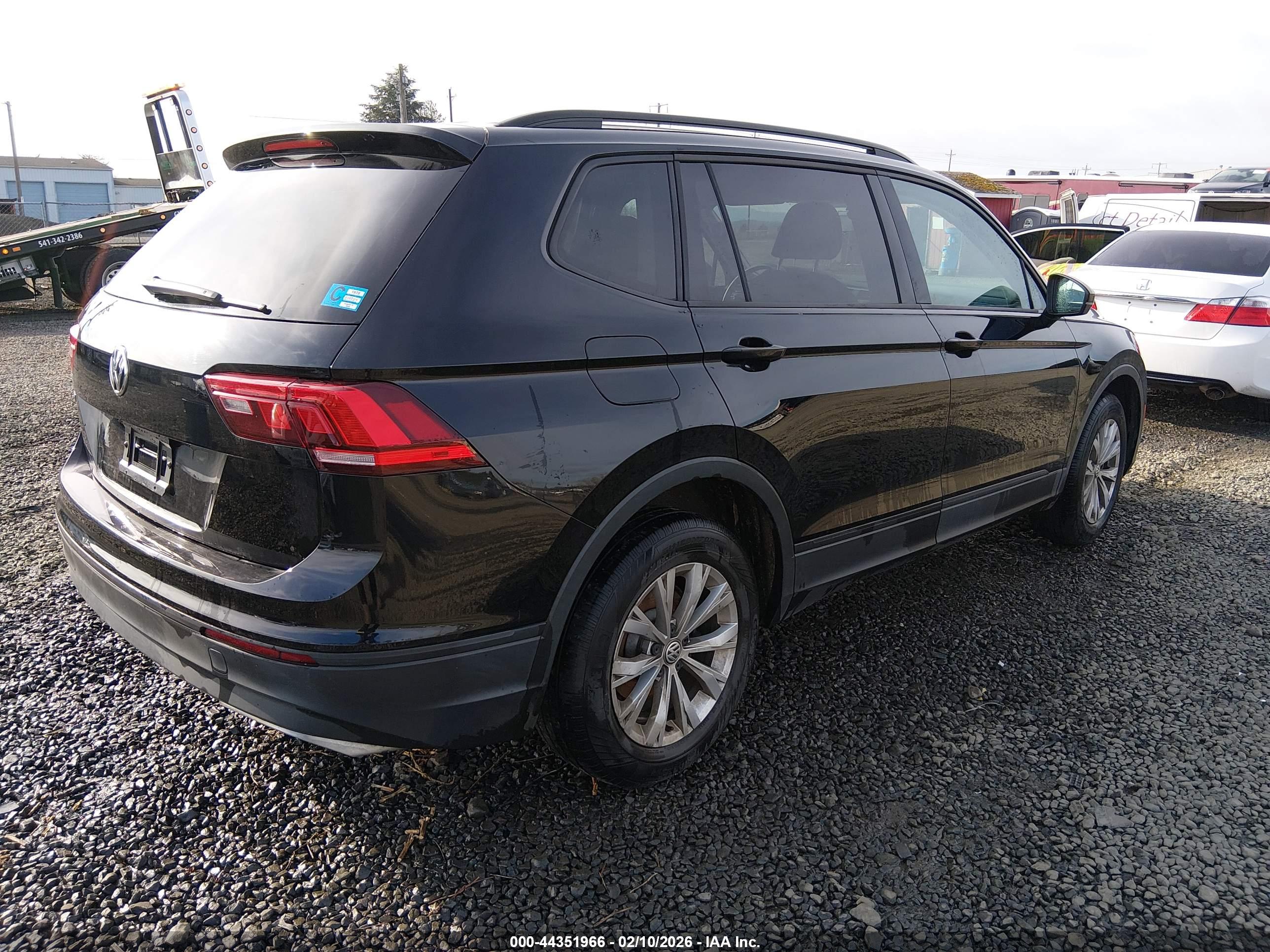 VOLKSWAGEN TIGUAN image 4
