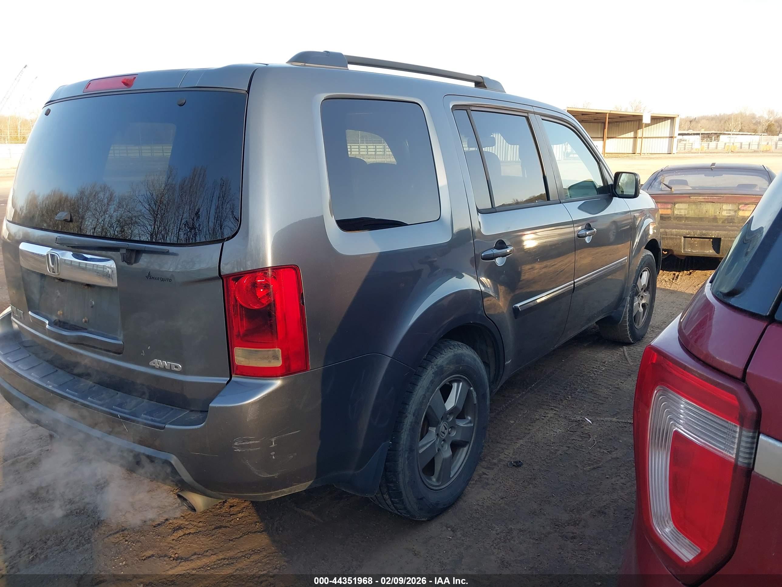 HONDA PILOT image 4
