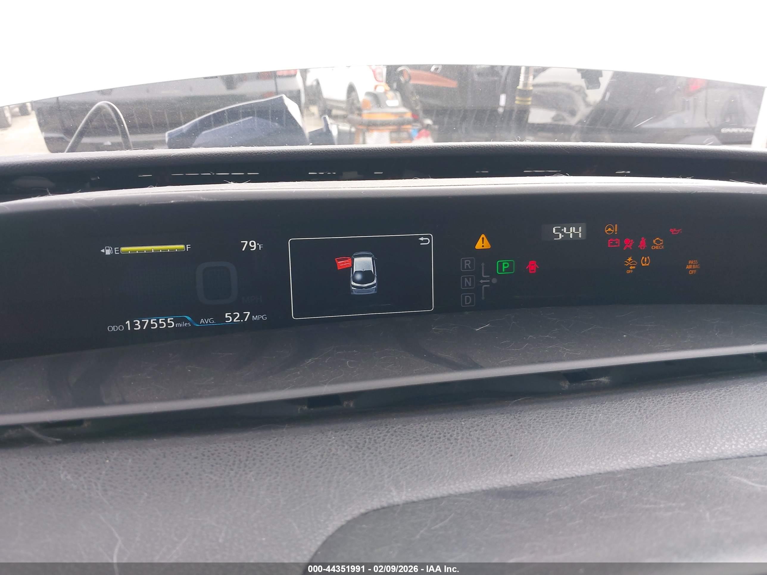 TOYOTA PRIUS image 7