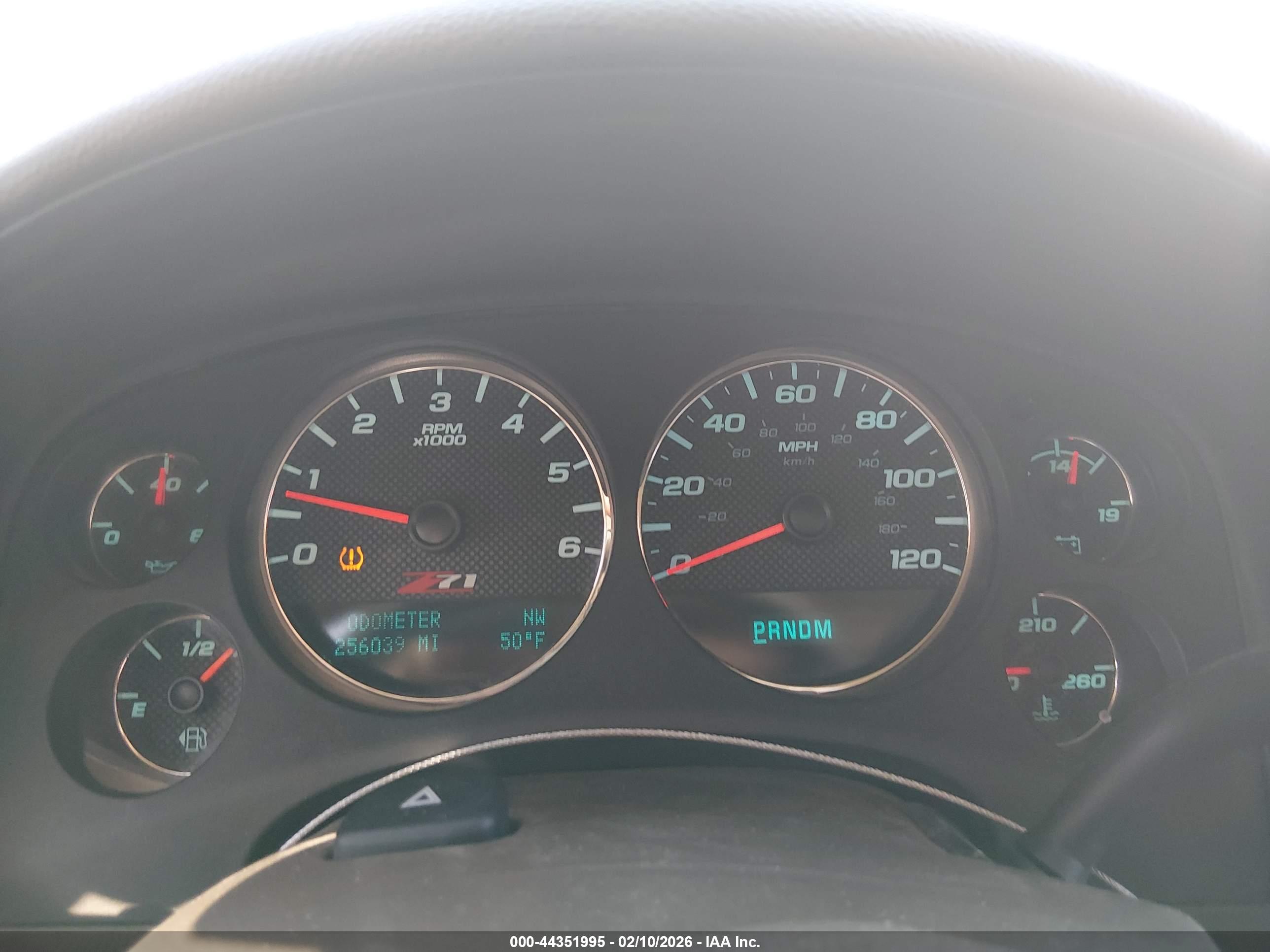 CHEVROLET TAHOE image 7