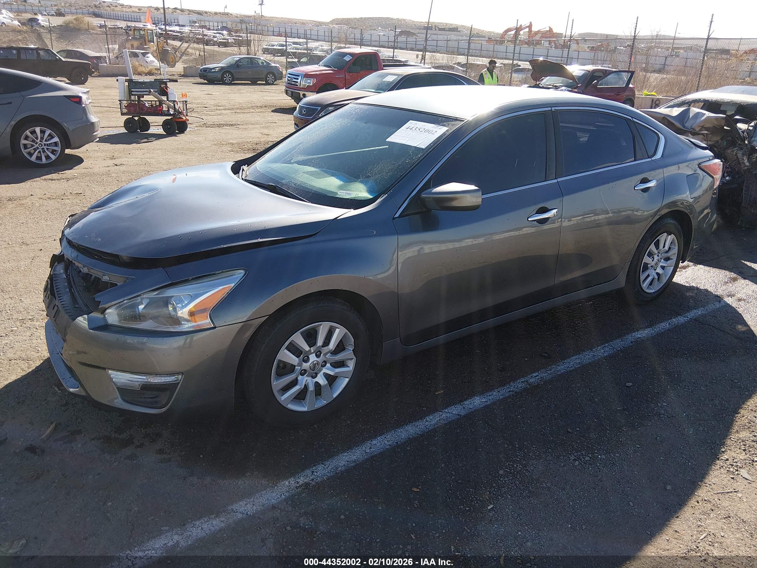 NISSAN ALTIMA image 2