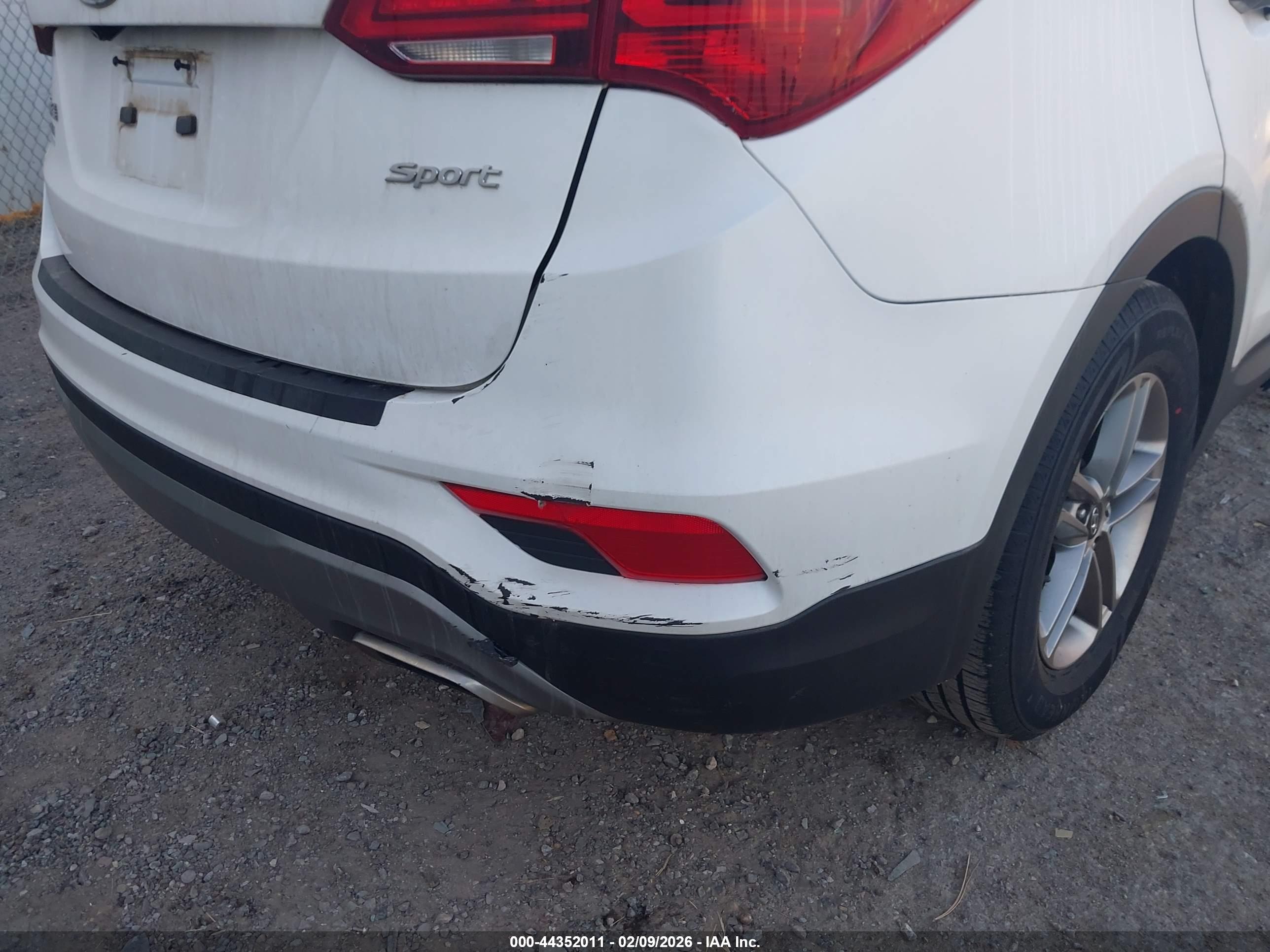 HYUNDAI SANTA image 6