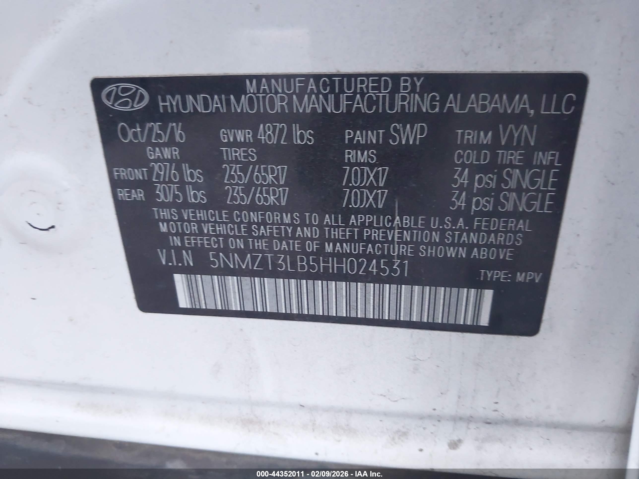 HYUNDAI SANTA image 9