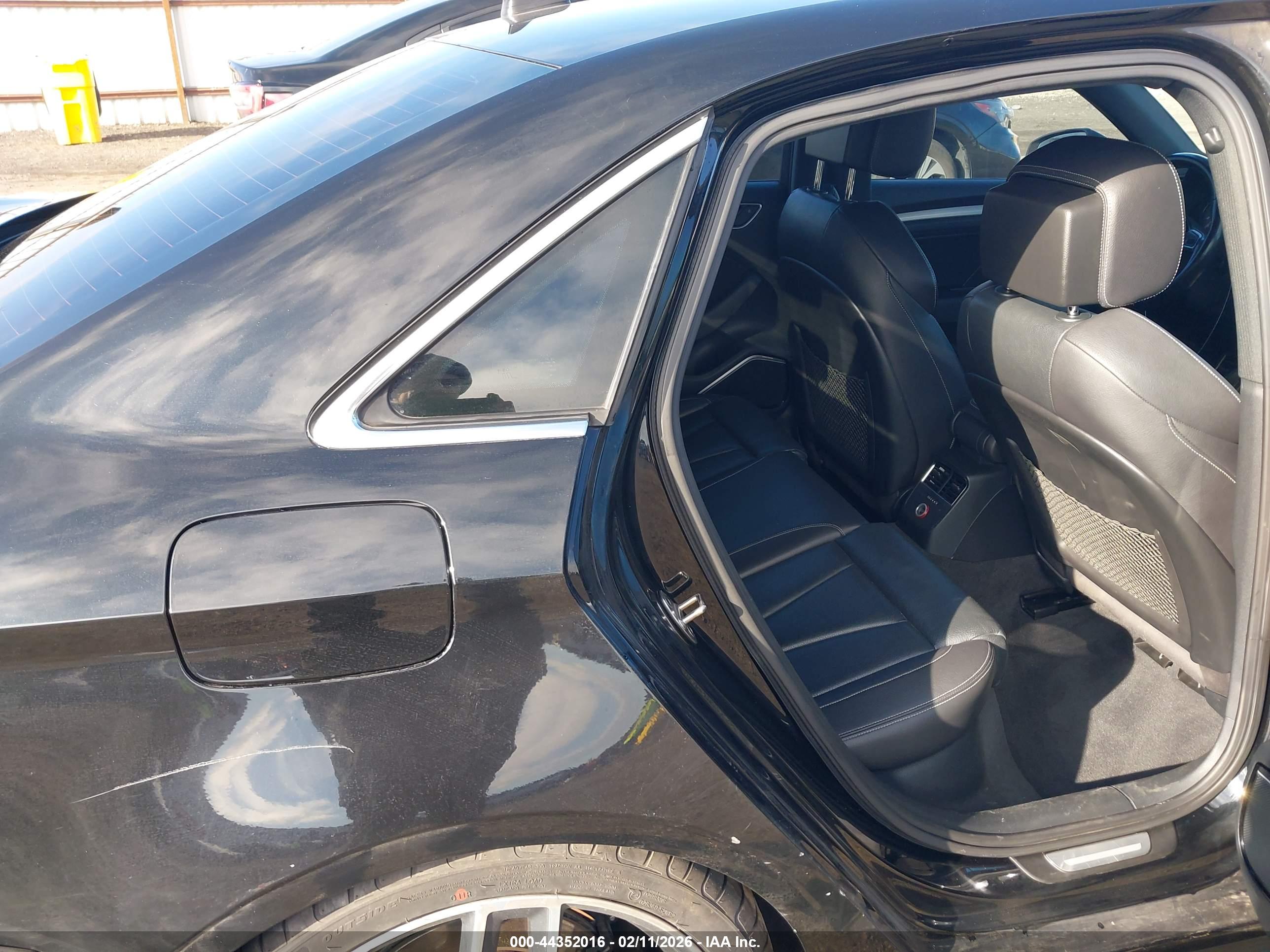 AUDI S3 image 8