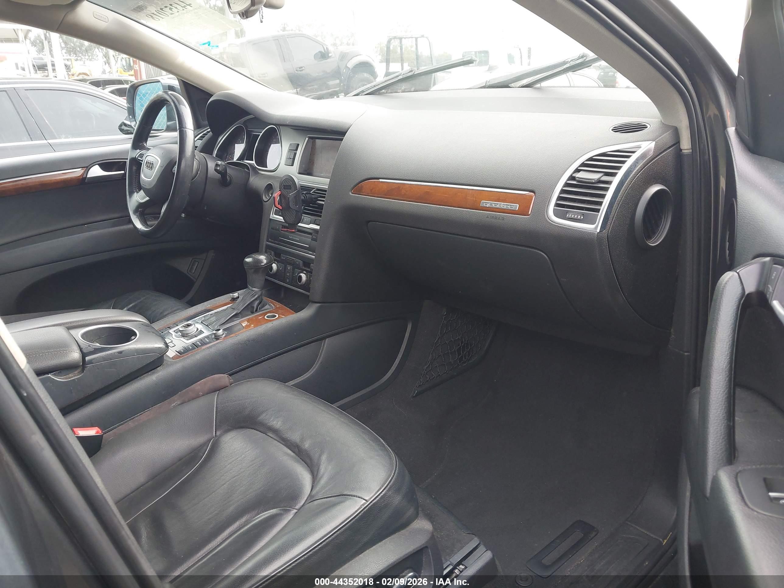 AUDI Q7 image 5