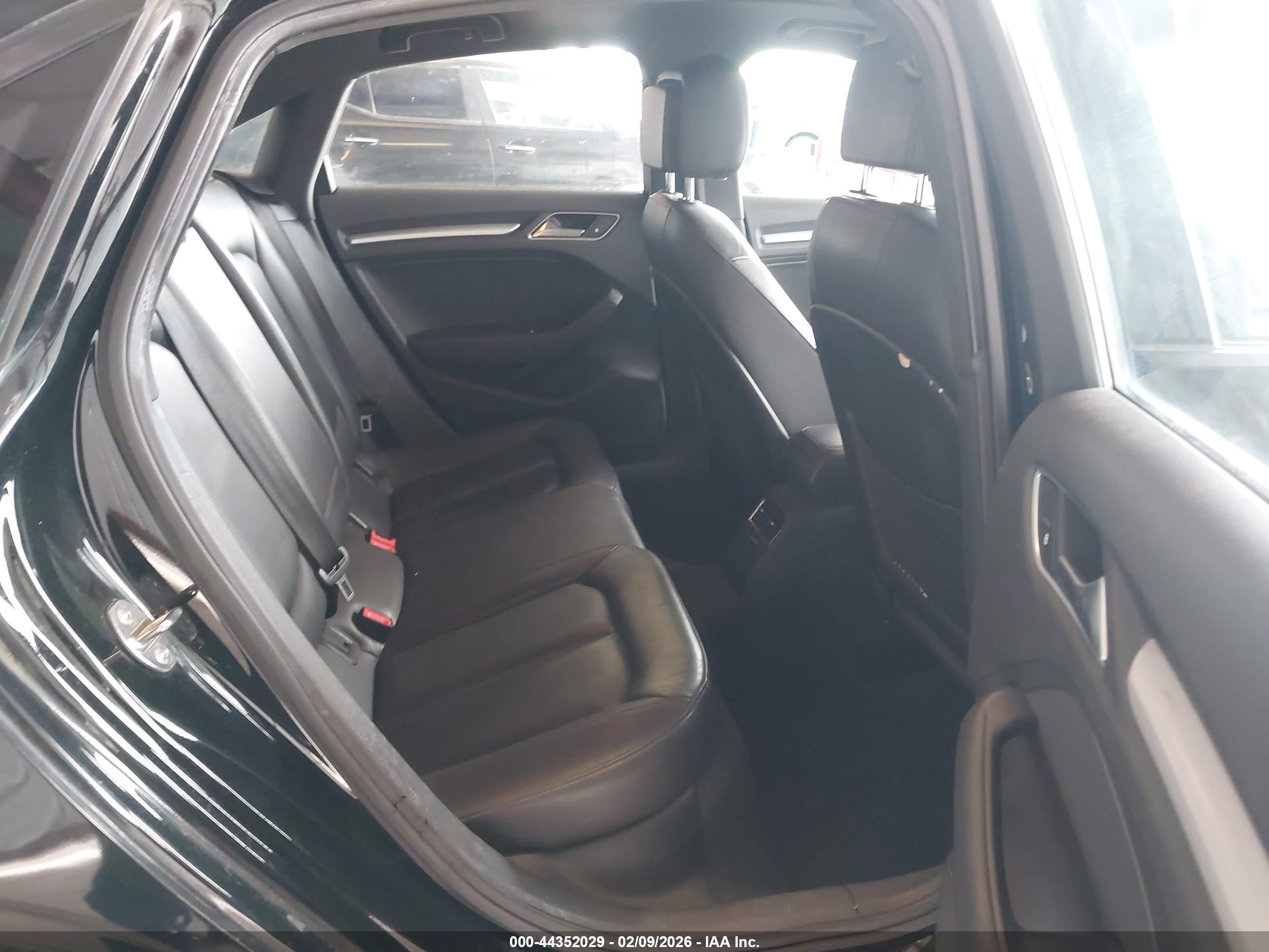 AUDI A3 image 8