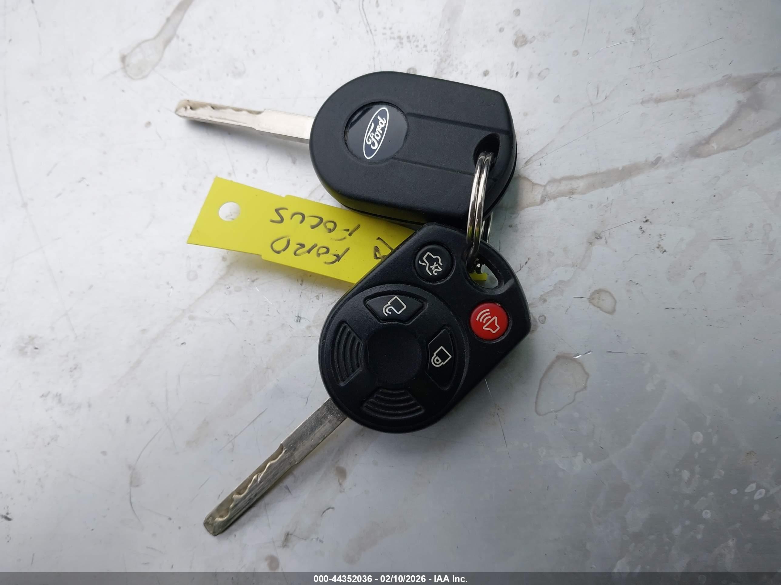 FORD FOCUS image 11