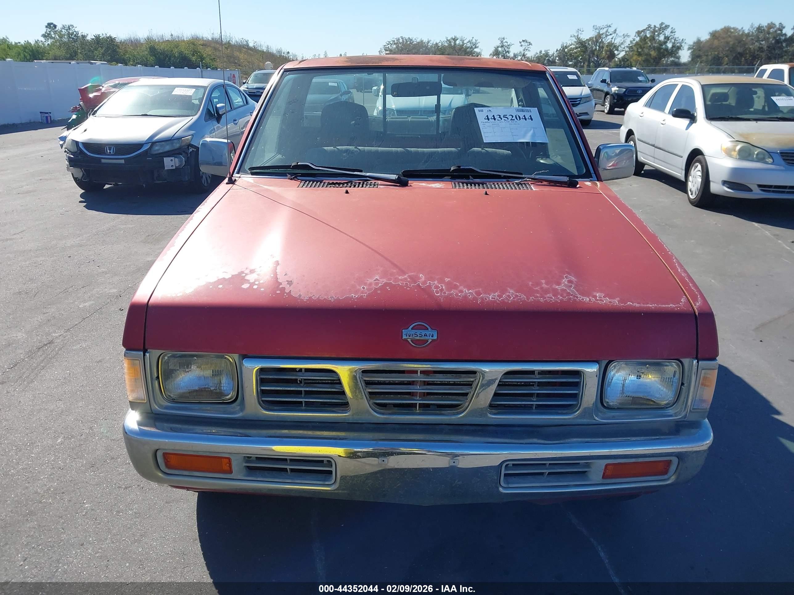 NISSAN 4X2 image 6