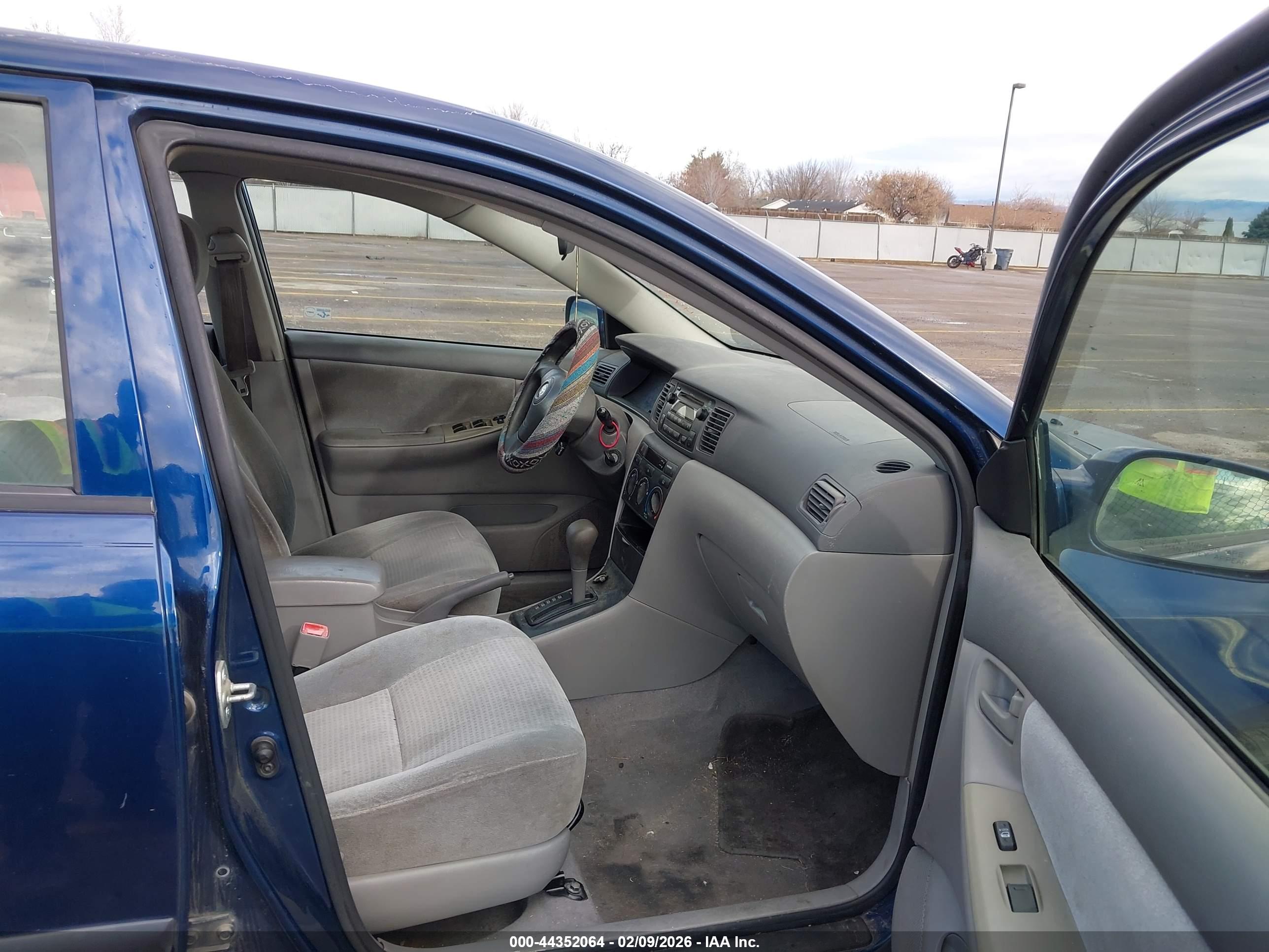 TOYOTA COROLLA image 5