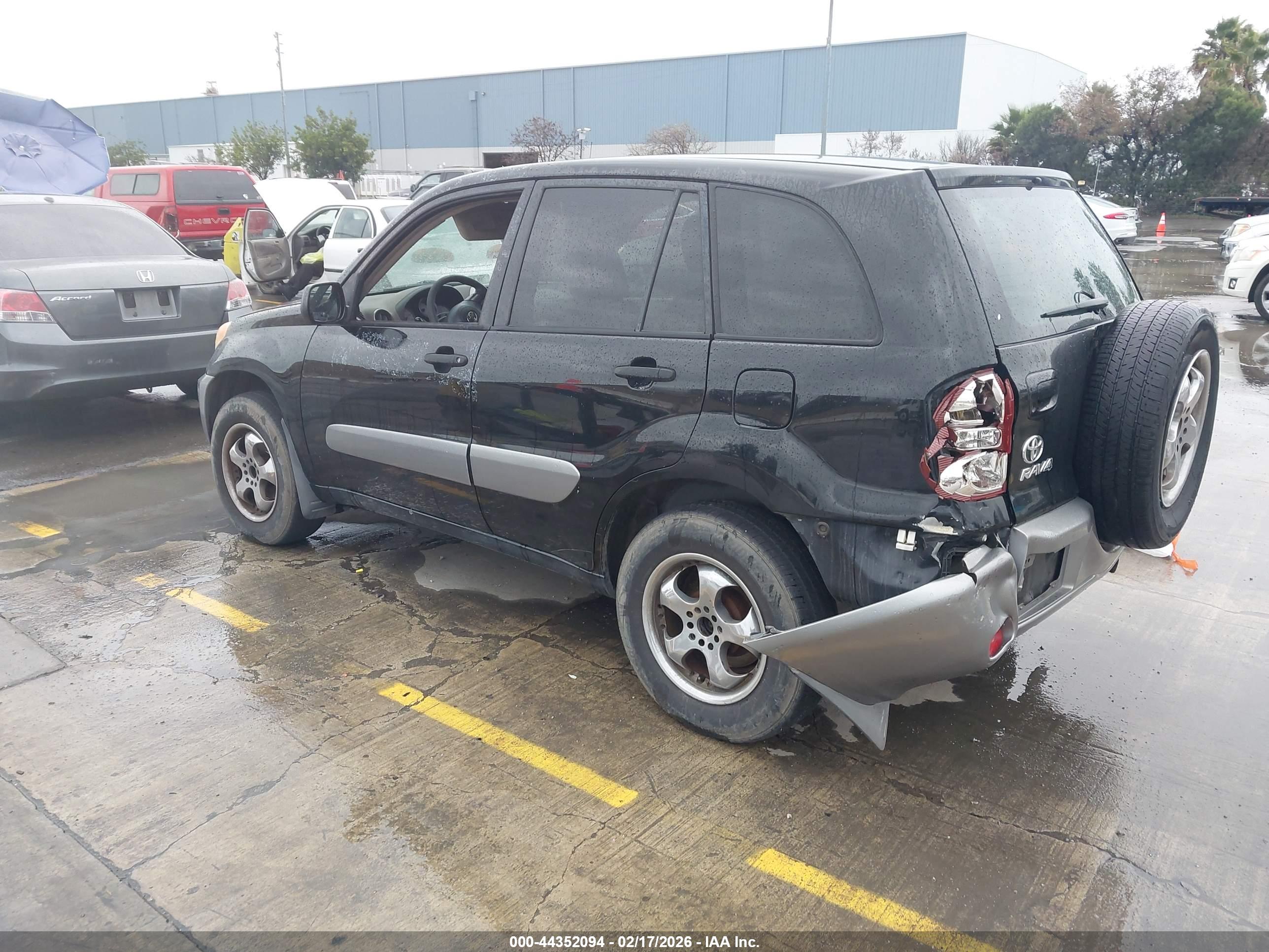 TOYOTA RAV4 image 3