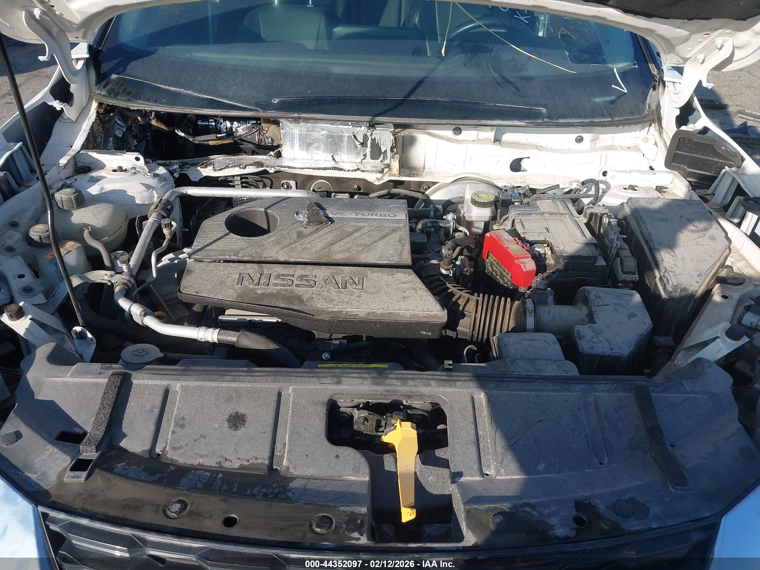 NISSAN ROGUE image 10