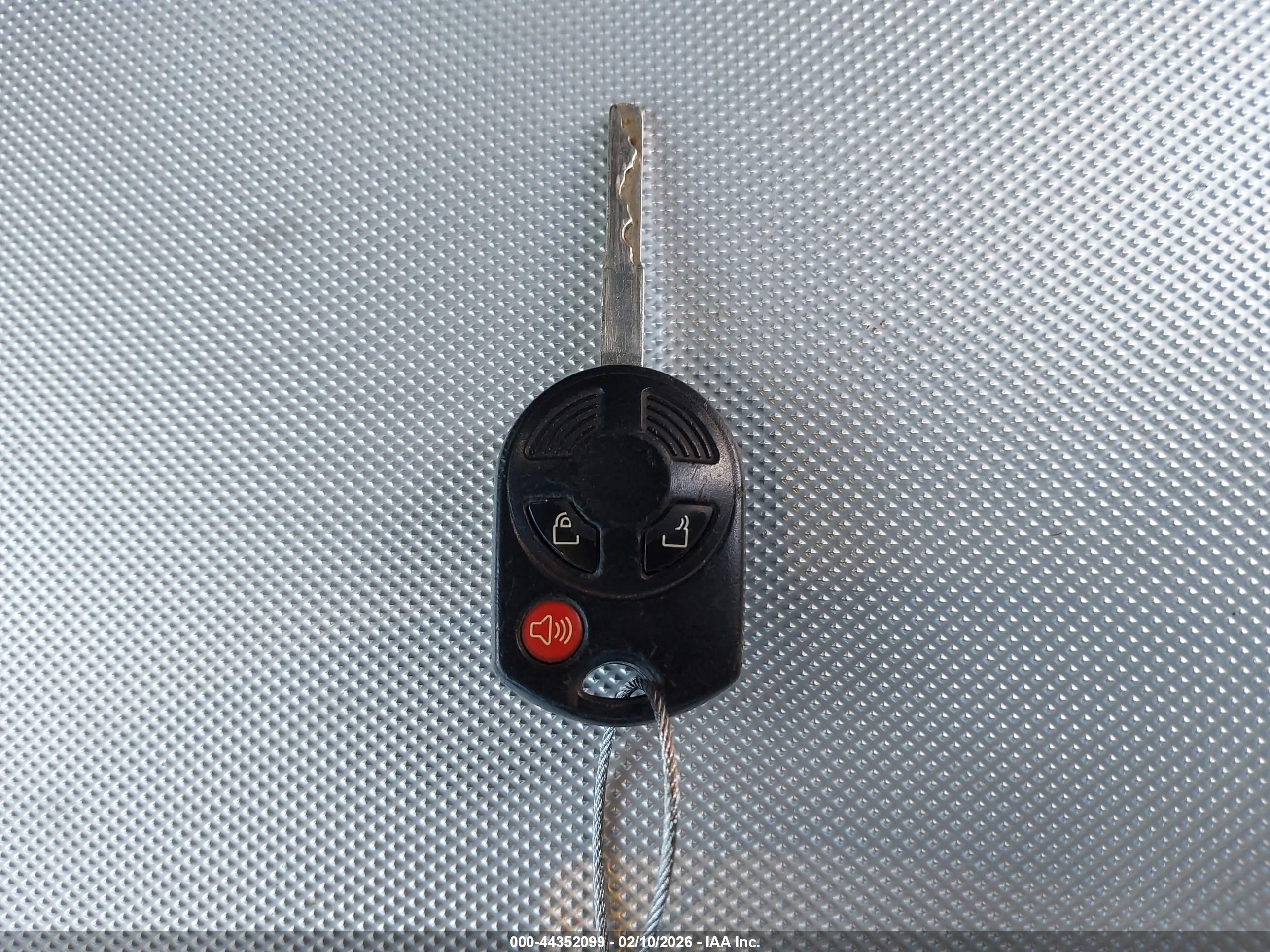 FORD ESCAPE image 11