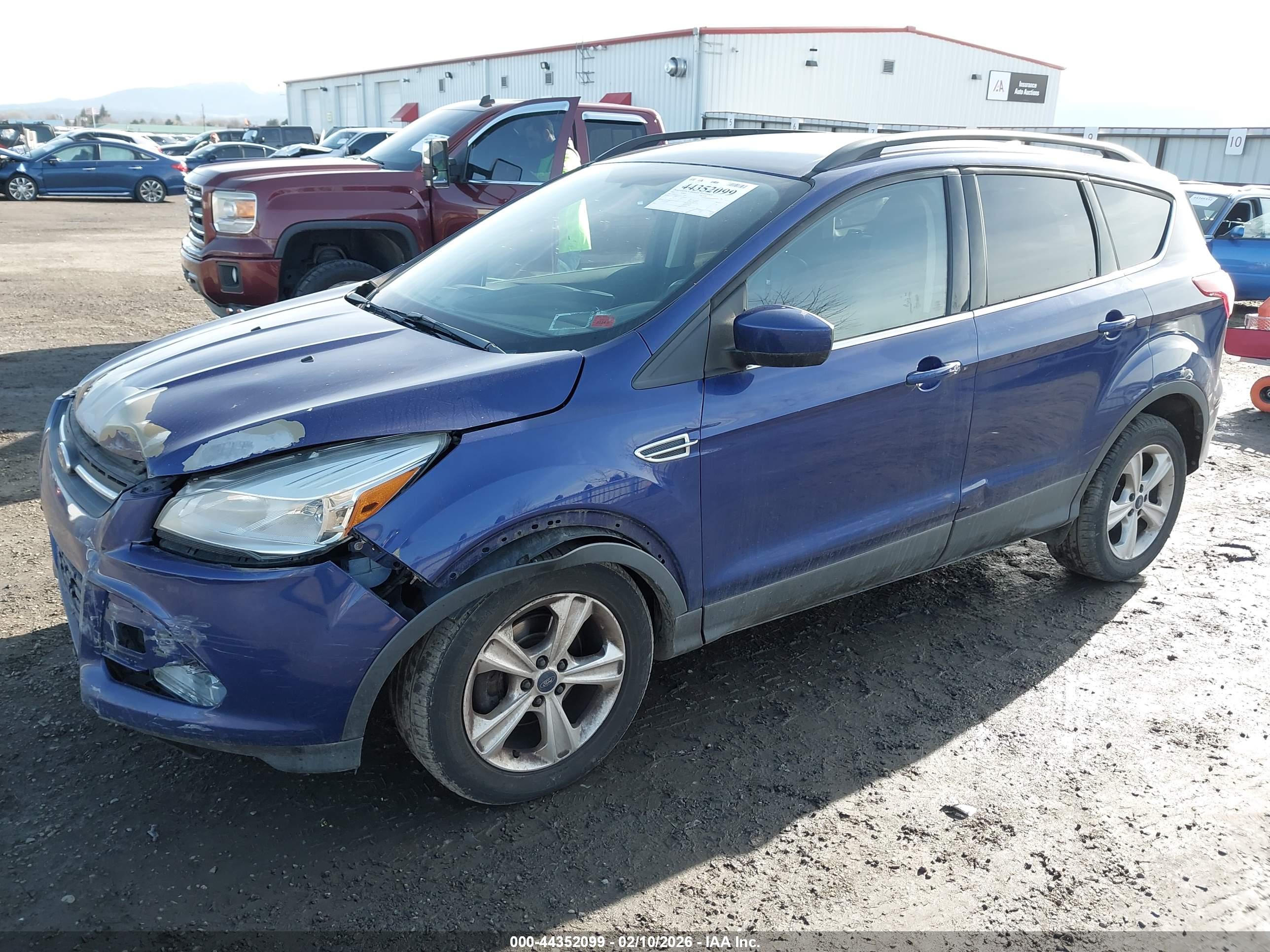 FORD ESCAPE image 2