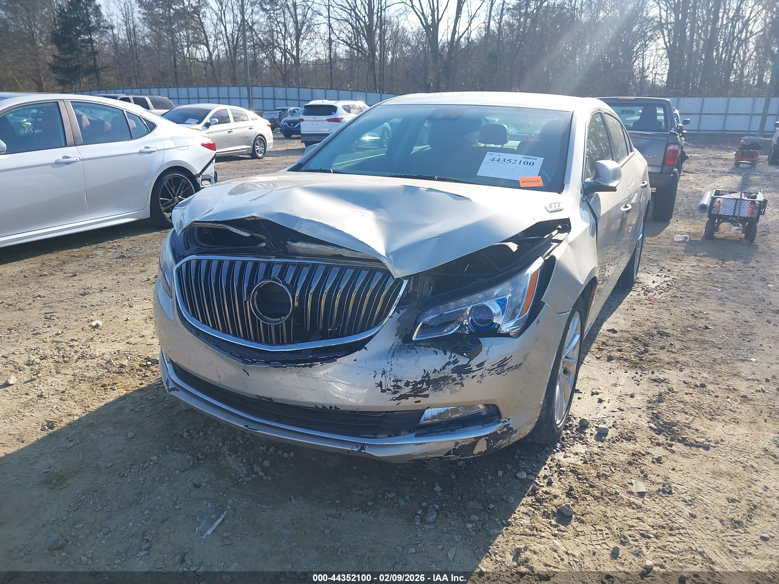 BUICK LACROSSE image 6