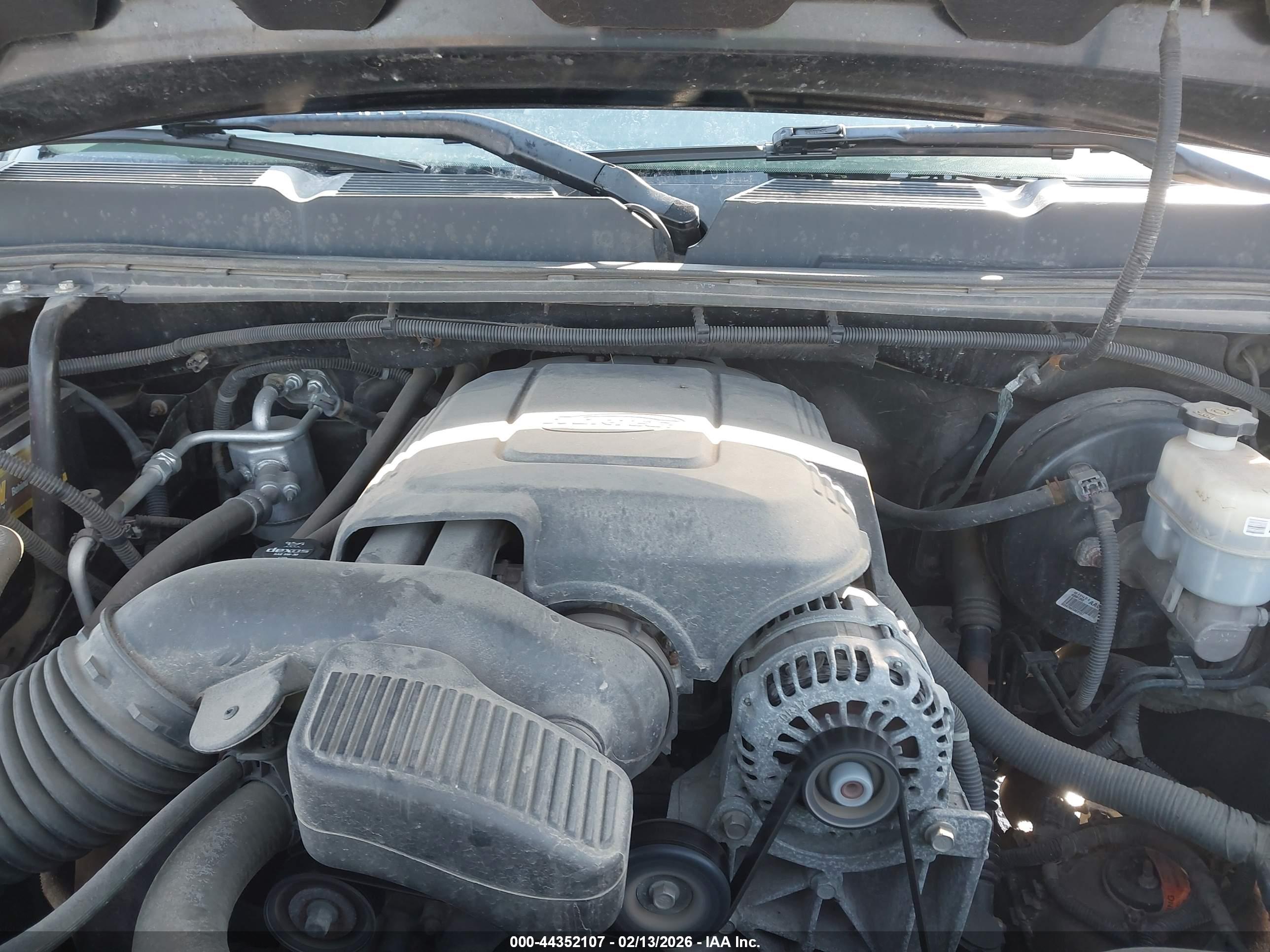 CHEVROLET SILVERADO image 10