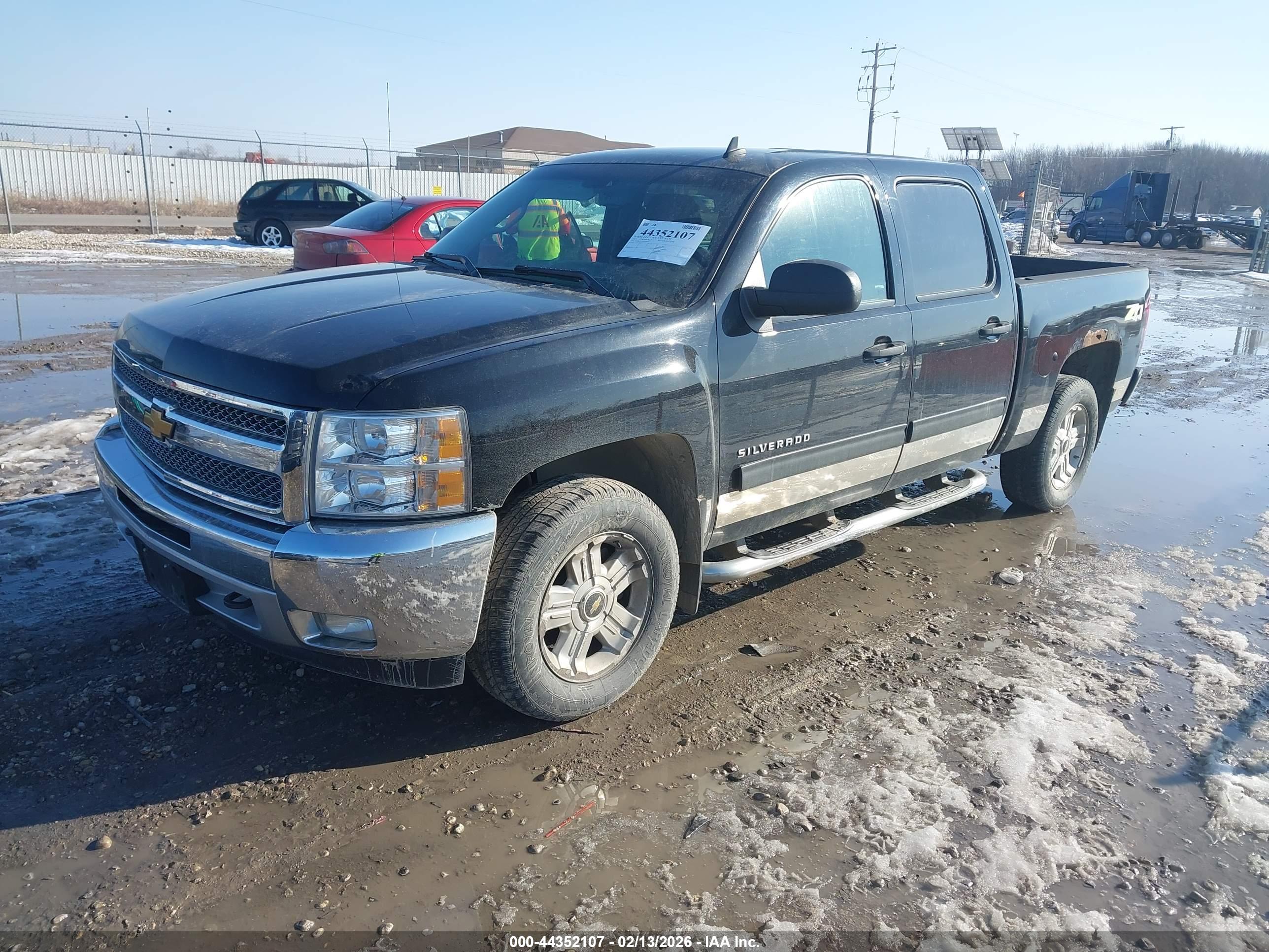 CHEVROLET SILVERADO image 2