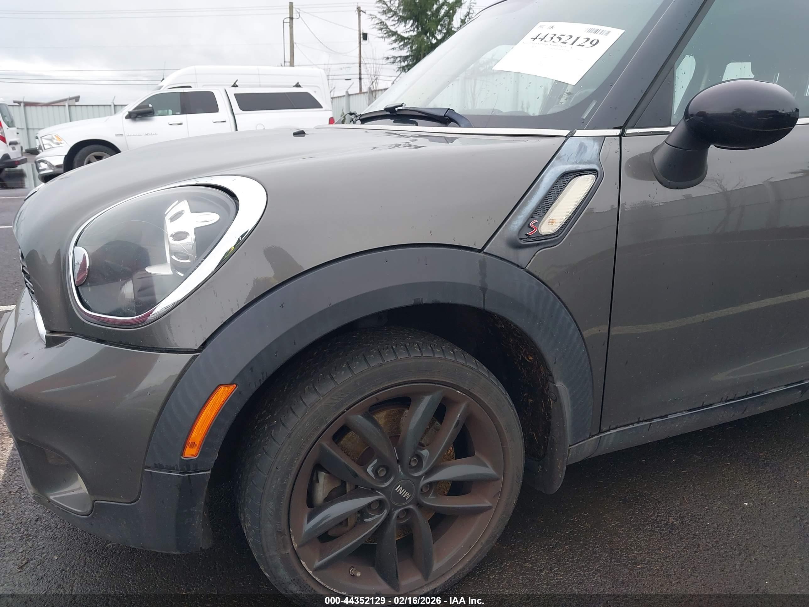 MINI COOPER image 6