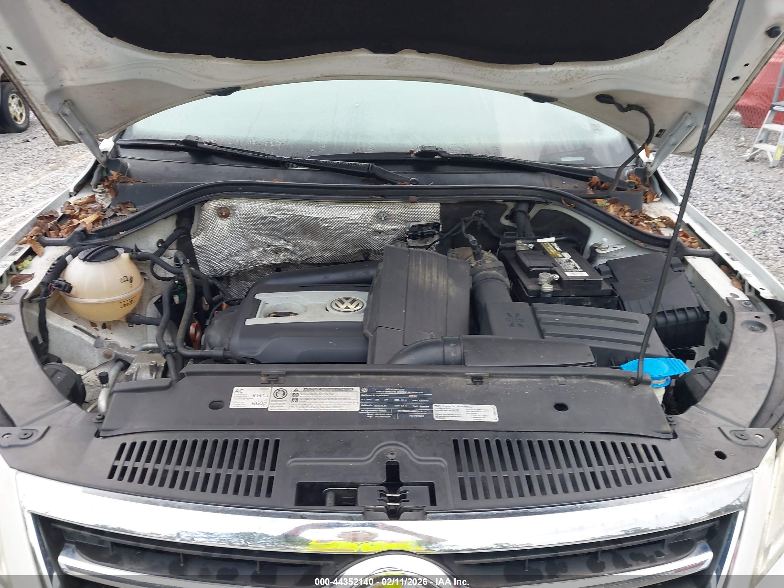 VOLKSWAGEN TIGUAN image 10