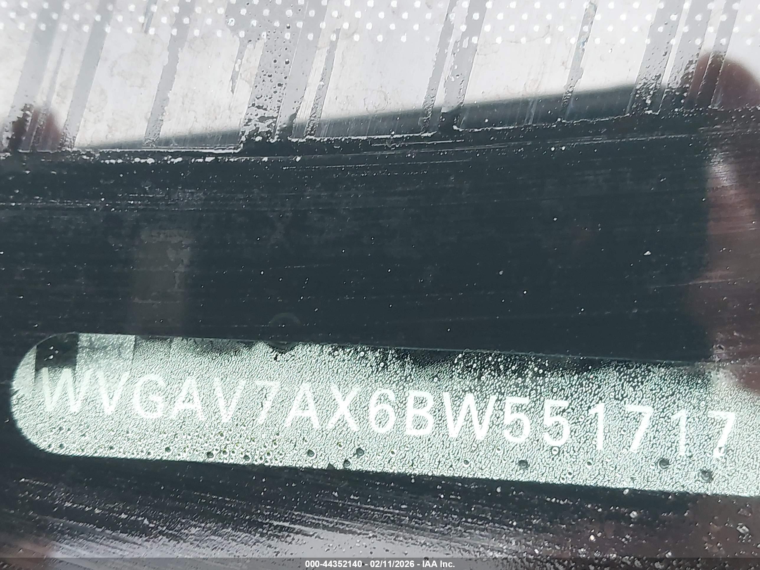 VOLKSWAGEN TIGUAN image 9