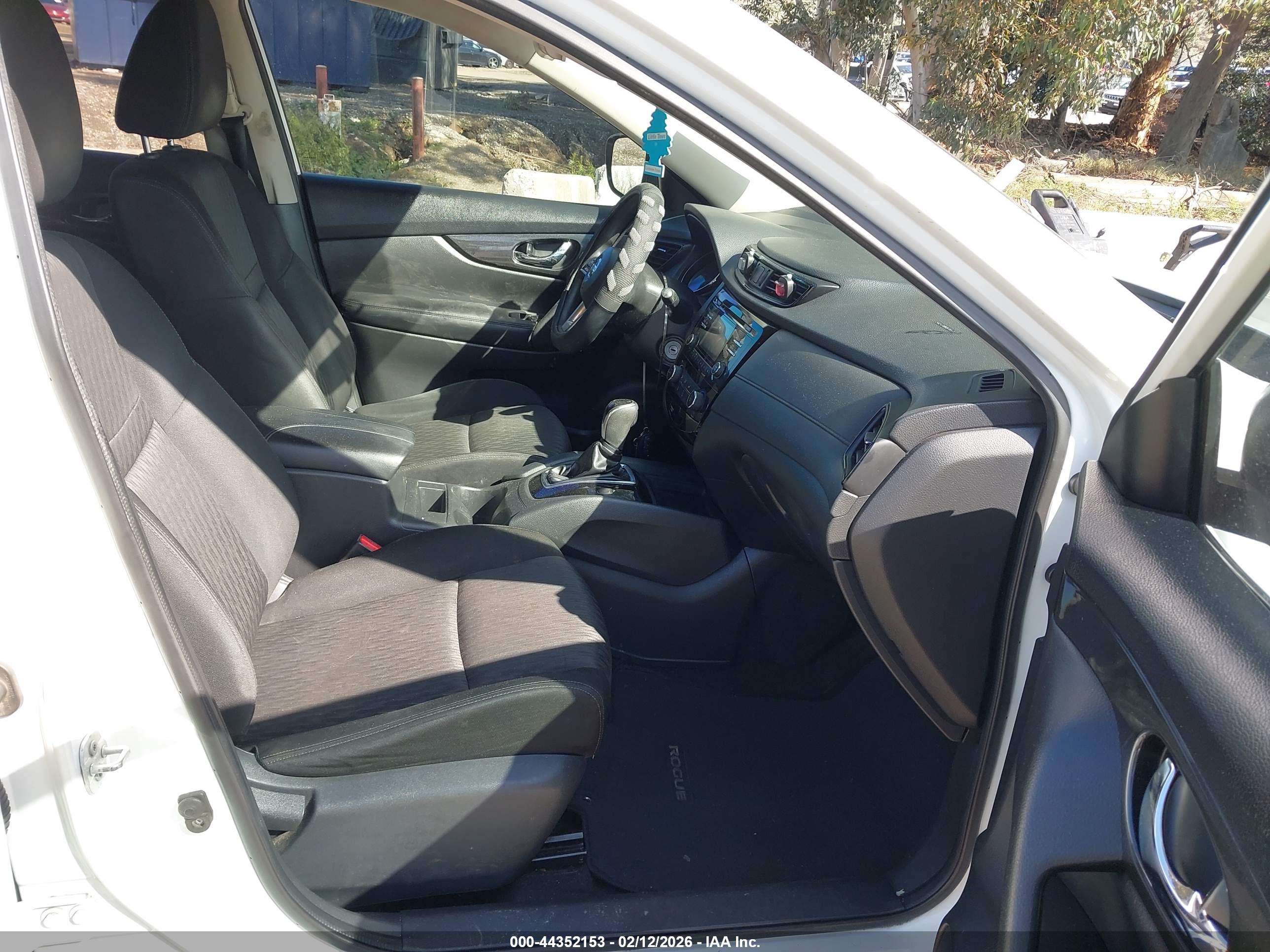 NISSAN ROGUE image 5