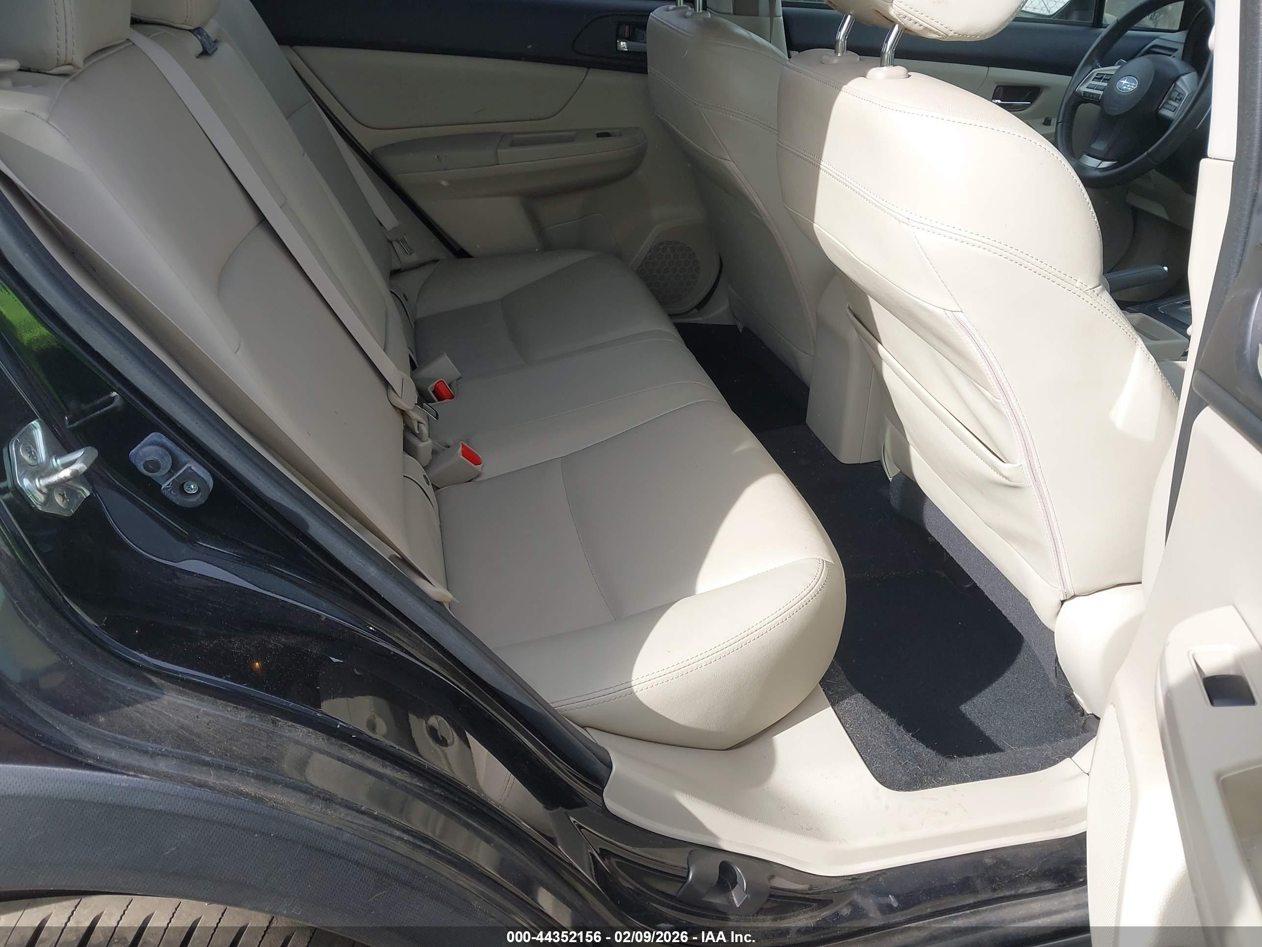 SUBARU XV image 8