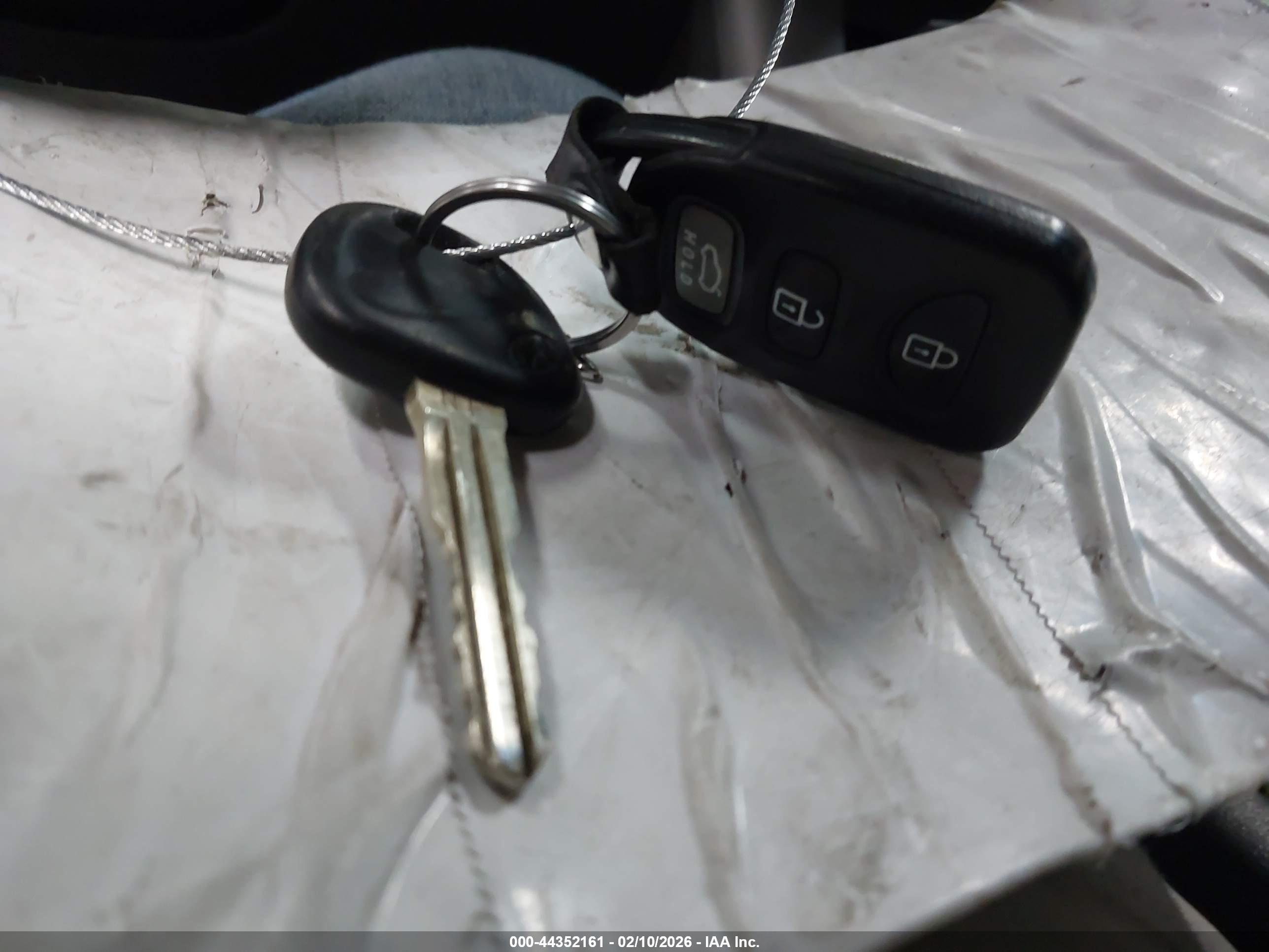 HYUNDAI SONATA image 11