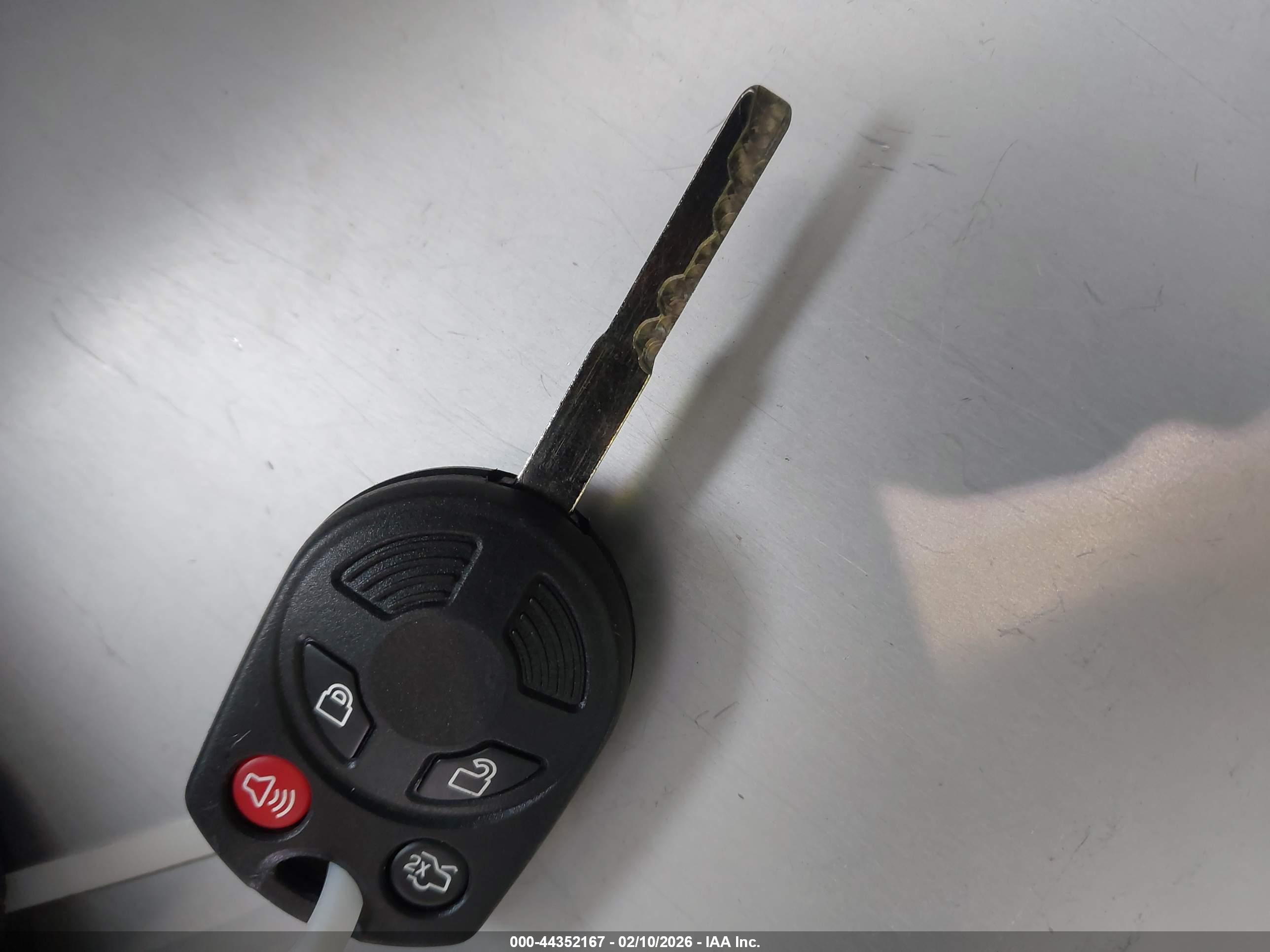 FORD ESCAPE image 11