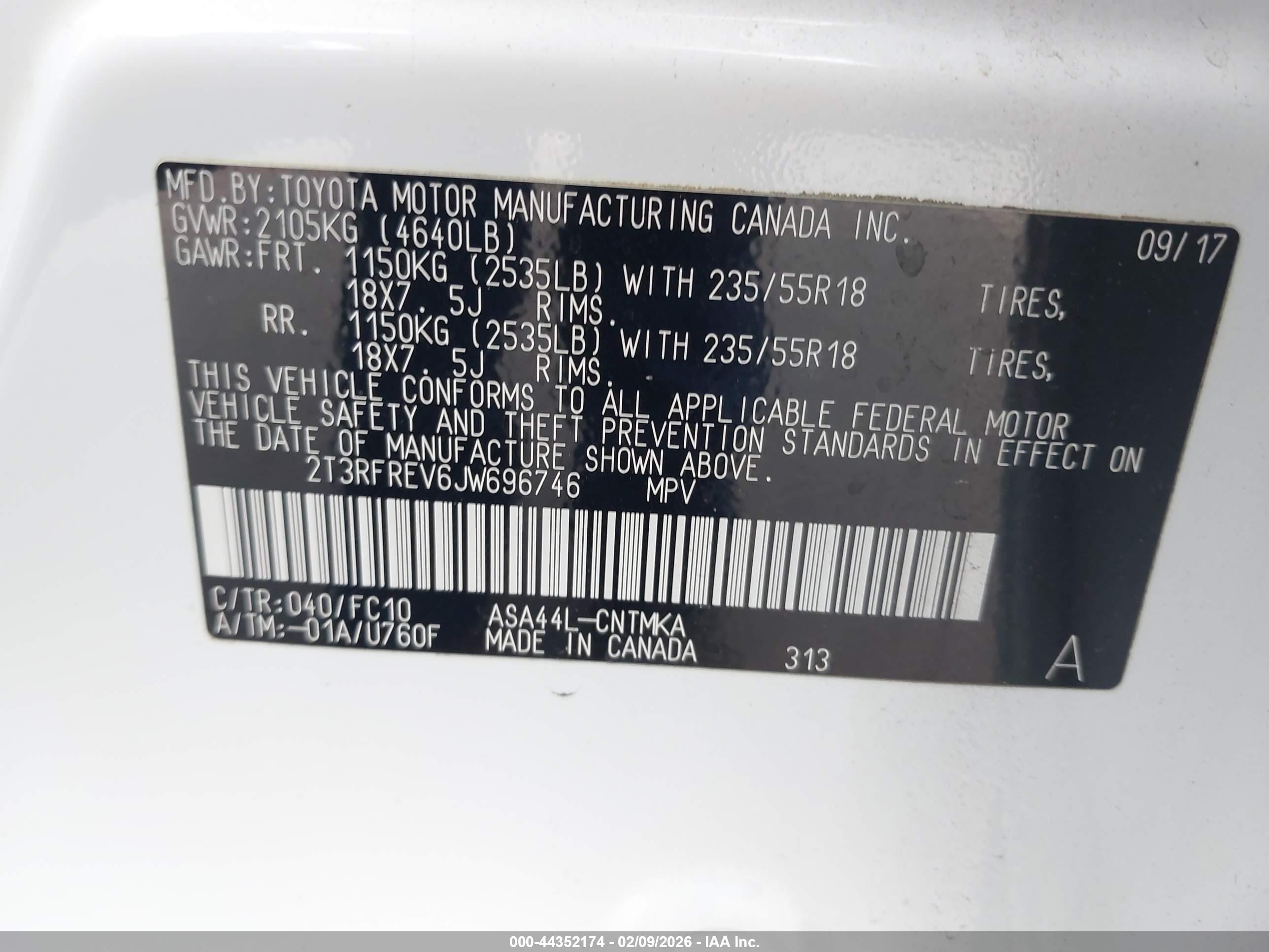 TOYOTA RAV4 image 9