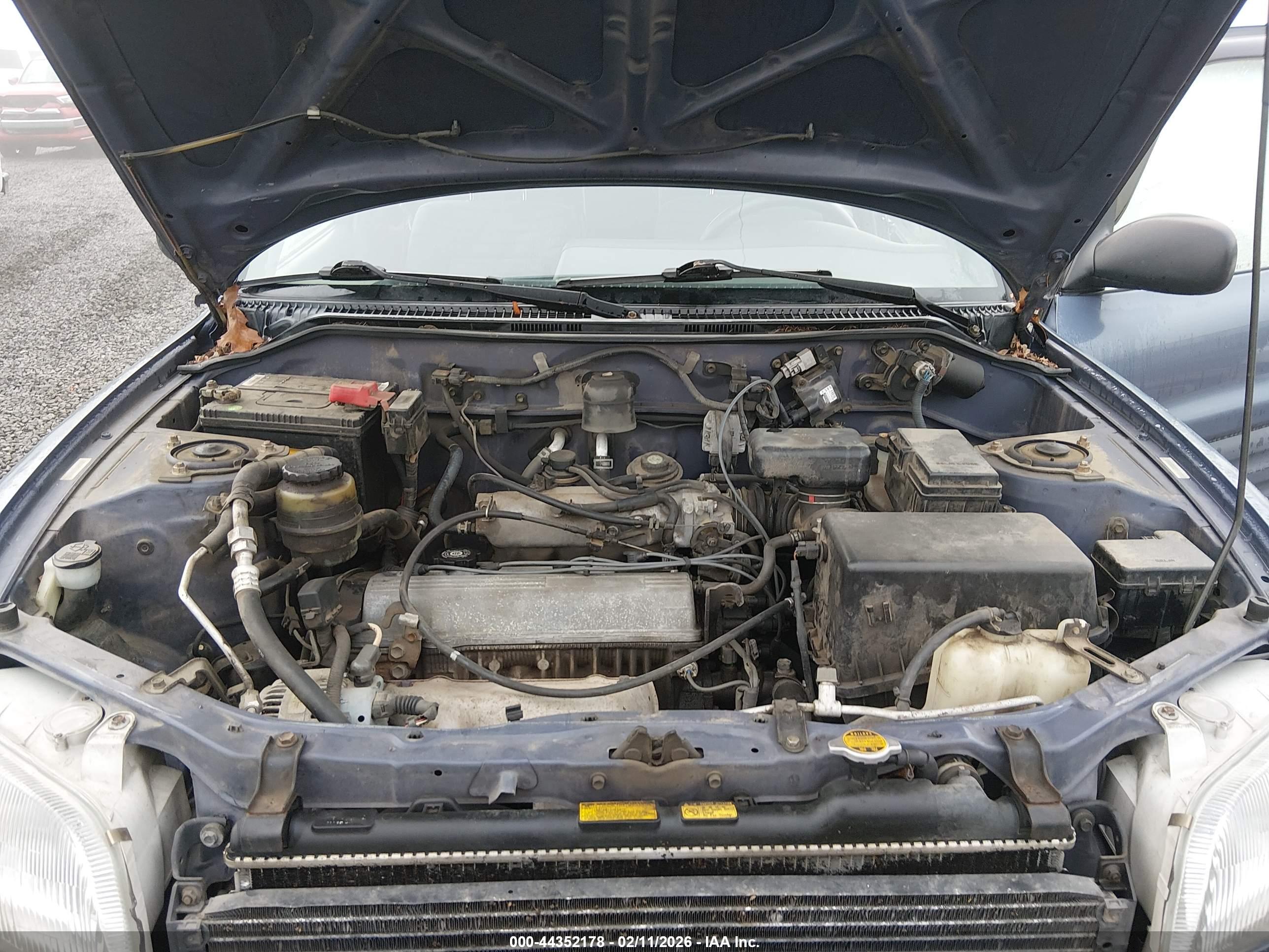 TOYOTA RAV4 image 10