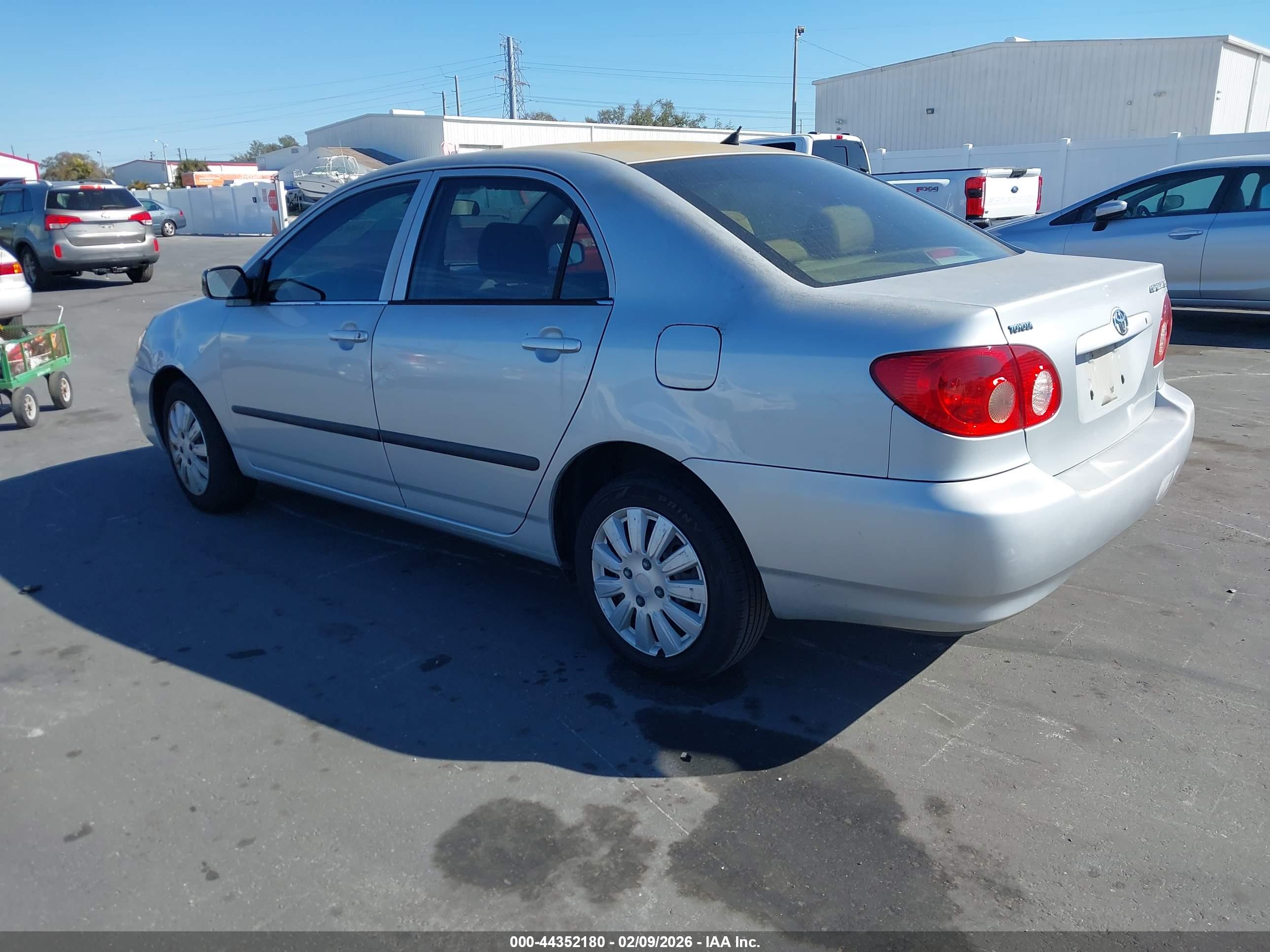 TOYOTA COROLLA image 3