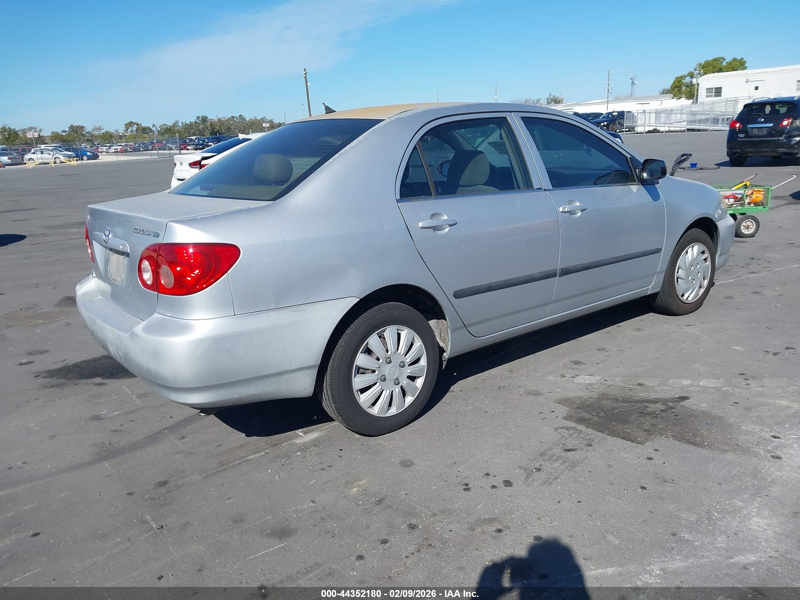 TOYOTA COROLLA image 4