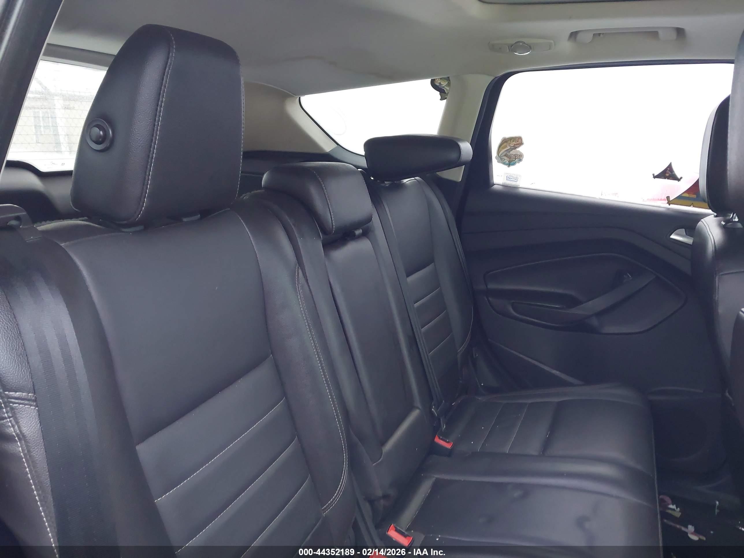 FORD ESCAPE image 8