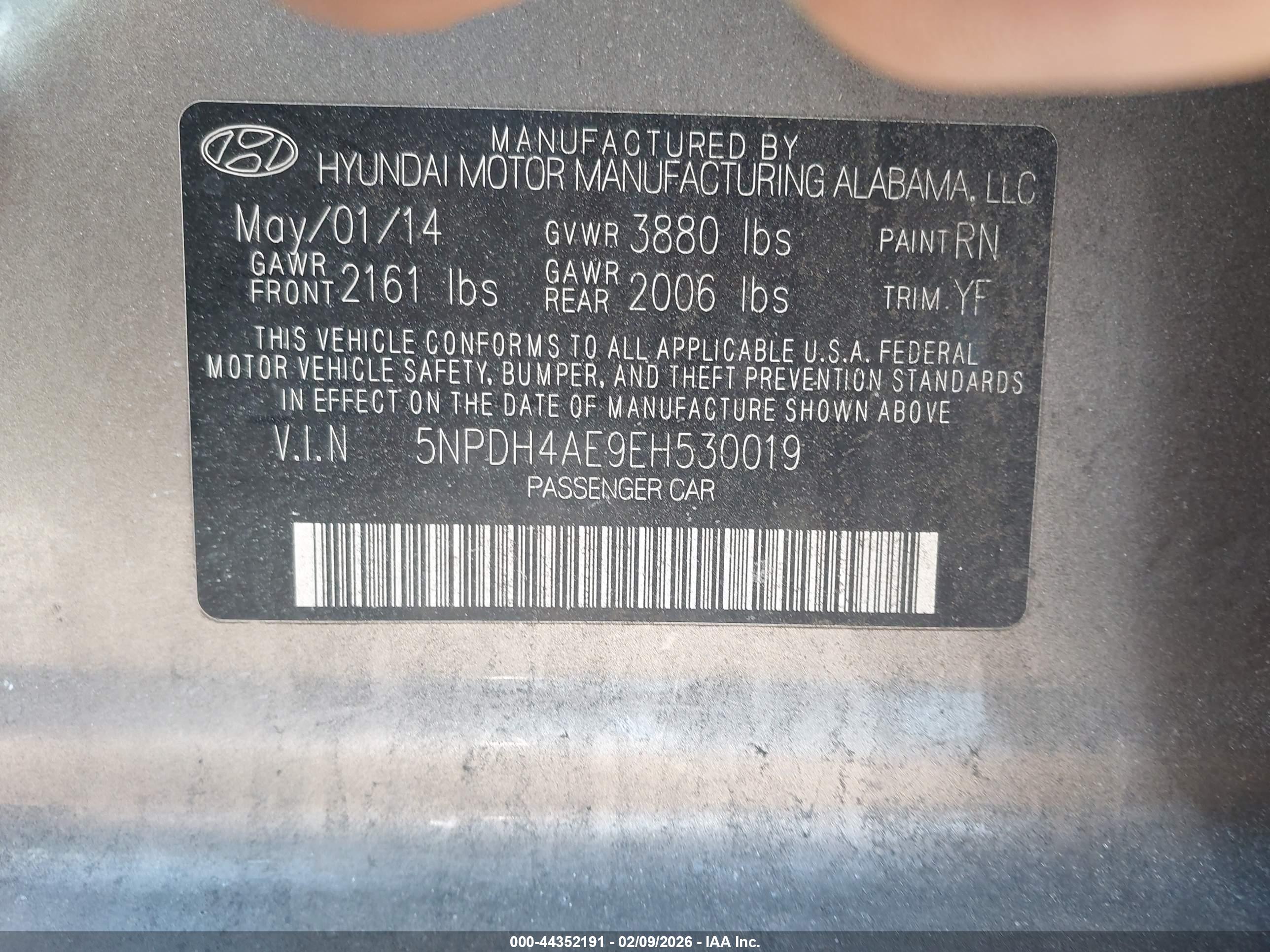 HYUNDAI ELANTRA image 9