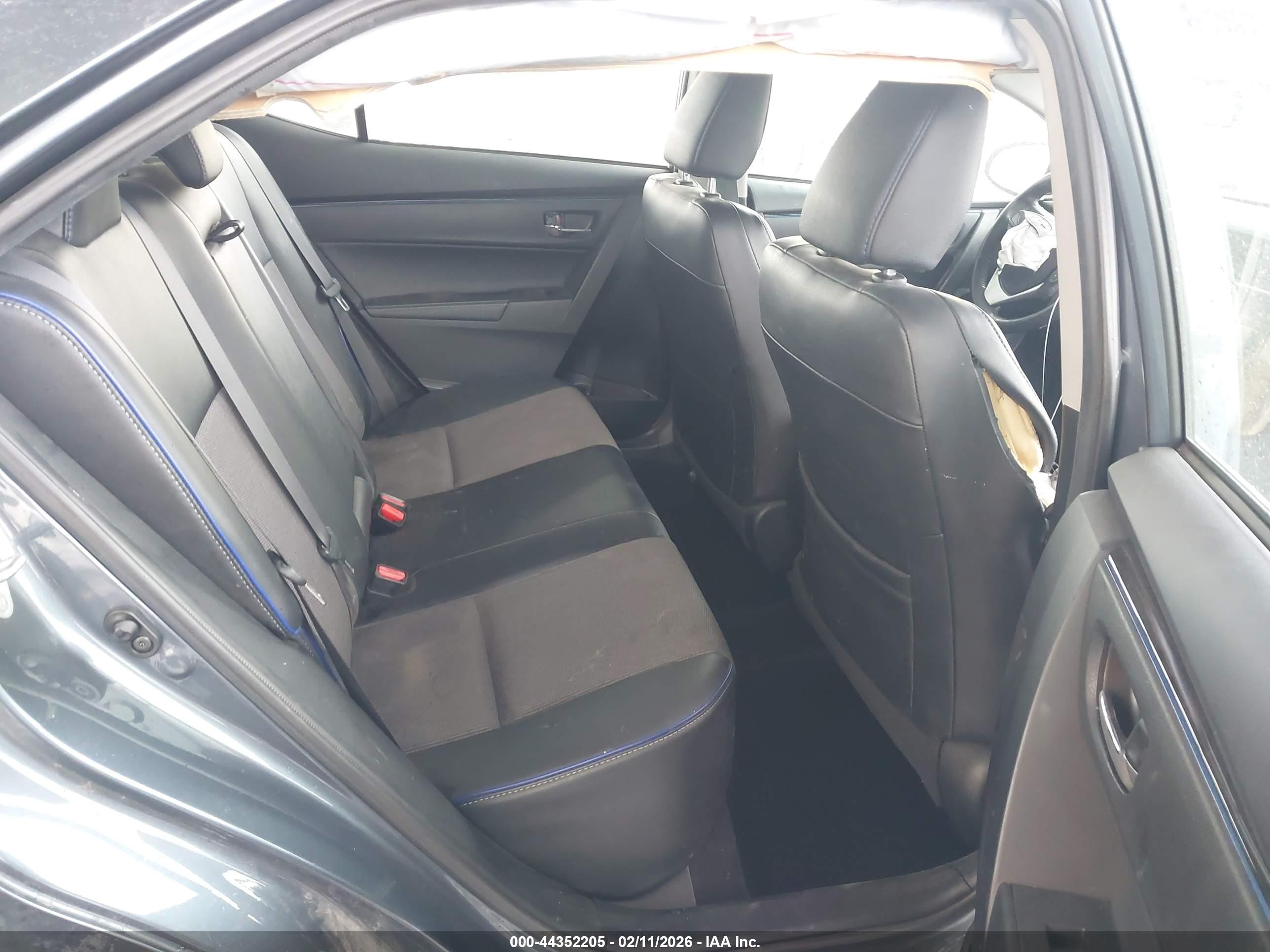 TOYOTA COROLLA image 8