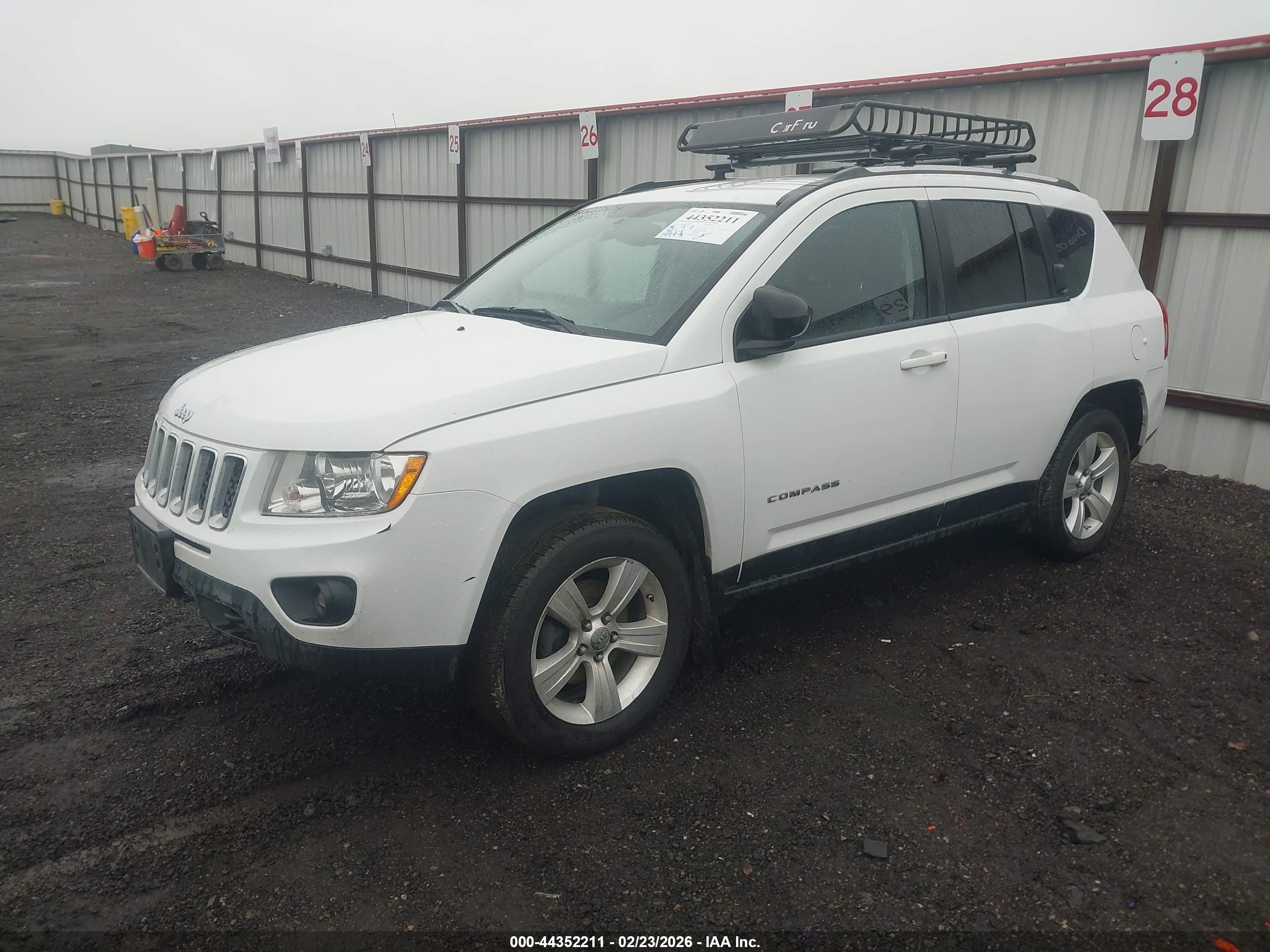 JEEP COMPASS image 2
